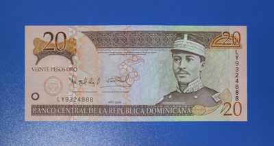 港、澳、台、中外钞、流水签、机签、箱包单、靓号专场第21期 - 多米尼加2004年 20 比索纸钞豹子号 LY9324888 UNC一张/如图