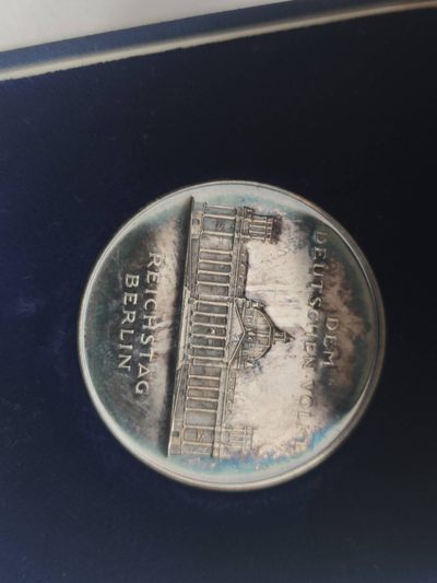 燕姐第52场拍卖 柏林帝国大厦精制银章