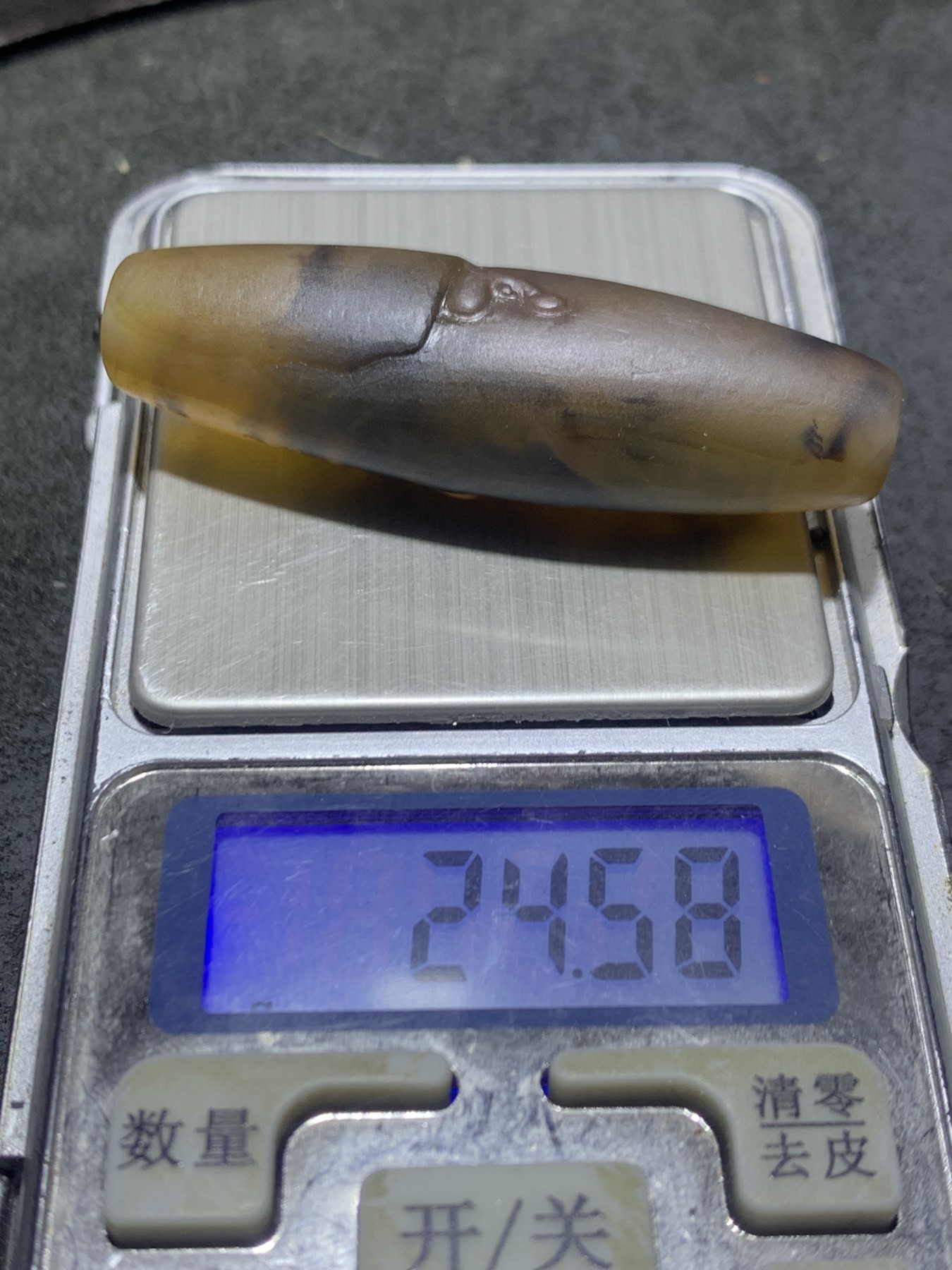 精美高玉化龟裂纹海洋玉髓手工雕刻一念之间大桶珠一个！