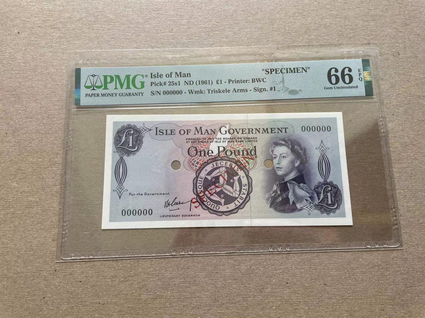 【Blue Auction】✨世界纸币精拍第352期——莫总专场XXVI 【仅发行150张】马恩岛 1961年1镑 戎装女王 样钞少见 PMG66EPQ  