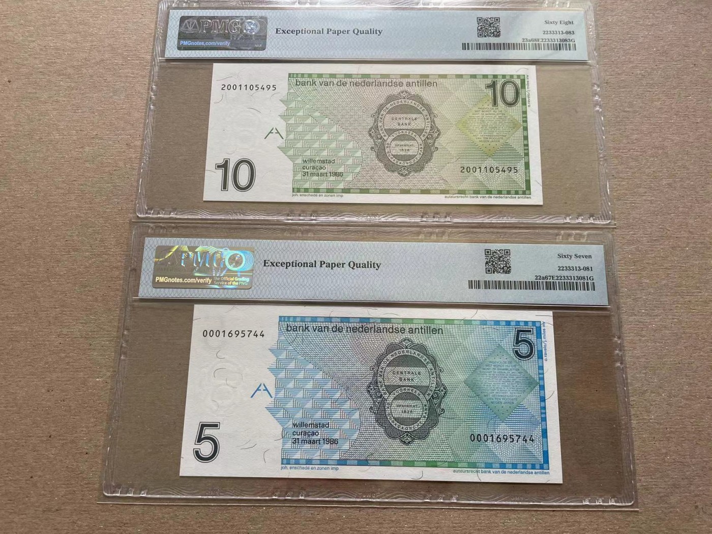 【Blue Auction】✨世界纸币精拍第352期——莫总专场XXVI 【一组5张初版】荷属安的列斯 1986年5-100盾 PMG68EPQ-66EPQ  精美 (其中5盾和10盾为补号 少见 价值大大高于普通号 PMG未标出来）