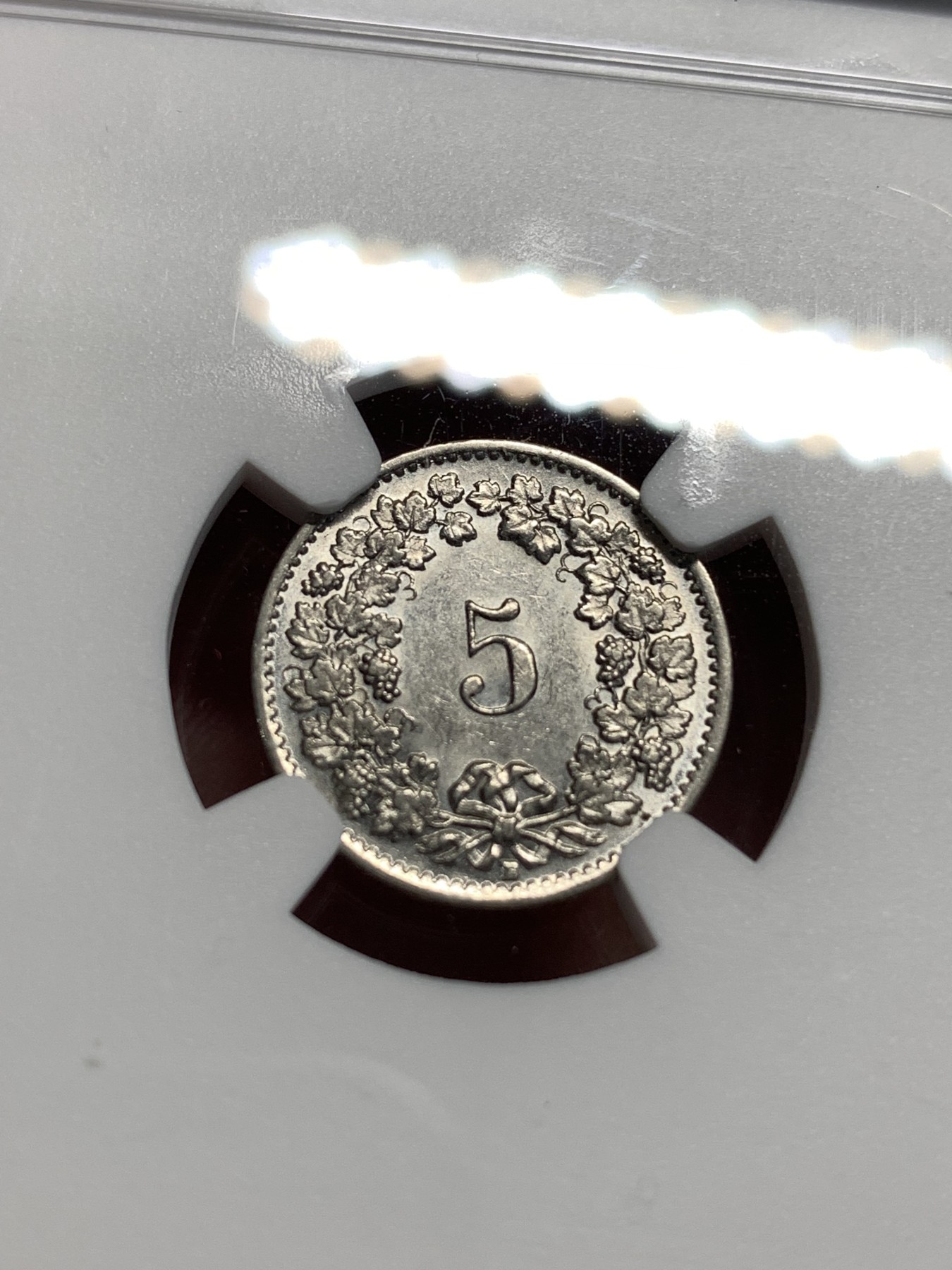 《竞宝斋》第185场-周日，周一 2场 (全场包邮) NGC-AU58 1939年瑞士早期5R纯镍币，非后期白铜合金币。