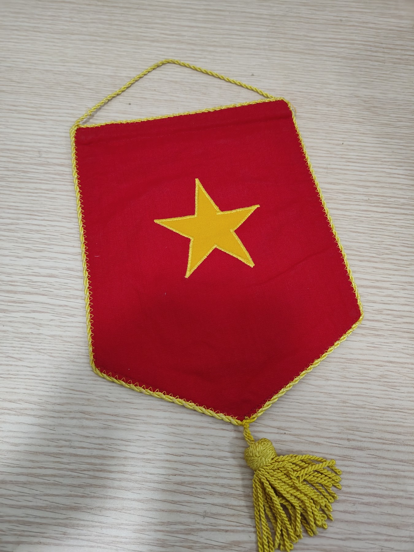 全场0元起拍 第78期 咸鱼国勋章拍卖专场 8月2日（周三）下午6：00开始 越南国旗 桌面刺绣挂旗