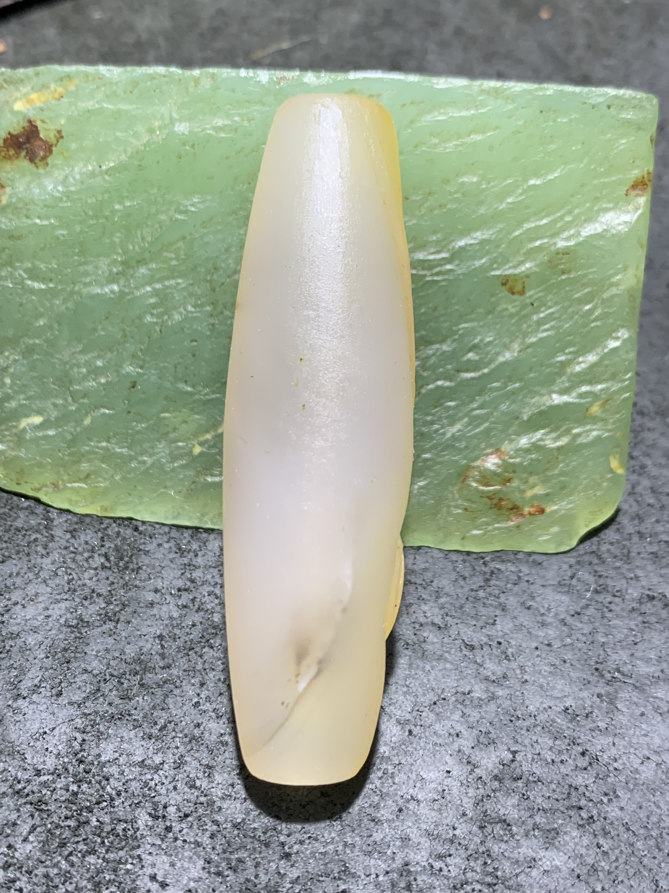 精美高玉化亚光海洋玉髓手工俏色巧雕登峰造极意境大桶珠一个！