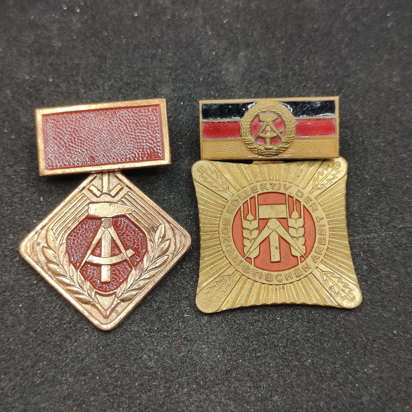 全场0元起拍 第78期 咸鱼国勋章拍卖专场 8月2日（周三）下午6：00开始 东德劳动奖章两枚