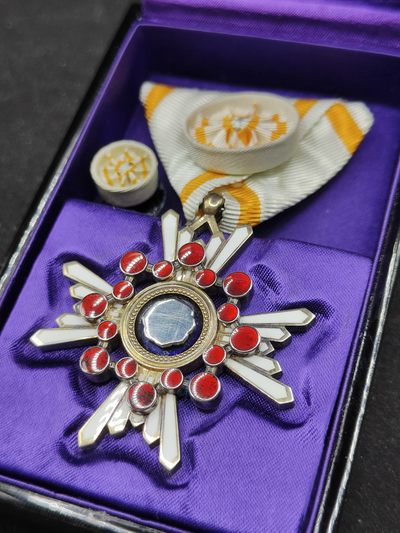 全场0元起拍 第78期 咸鱼国勋章拍卖专场 8月2日（周三）下午6：00开始 - 日本四等瑞宝张 银制带盒略