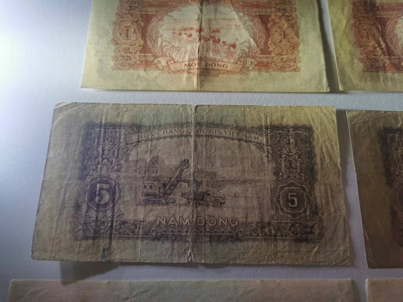 247.【鲸贝乐淘★两拍包邮】三字经·第“三才者，天地人”号拍卖 【中国代印★越南🇻🇳6张】1958年1盾，5盾海鸥水印，流通品相如图，10盾极近UNC无折痕各一对