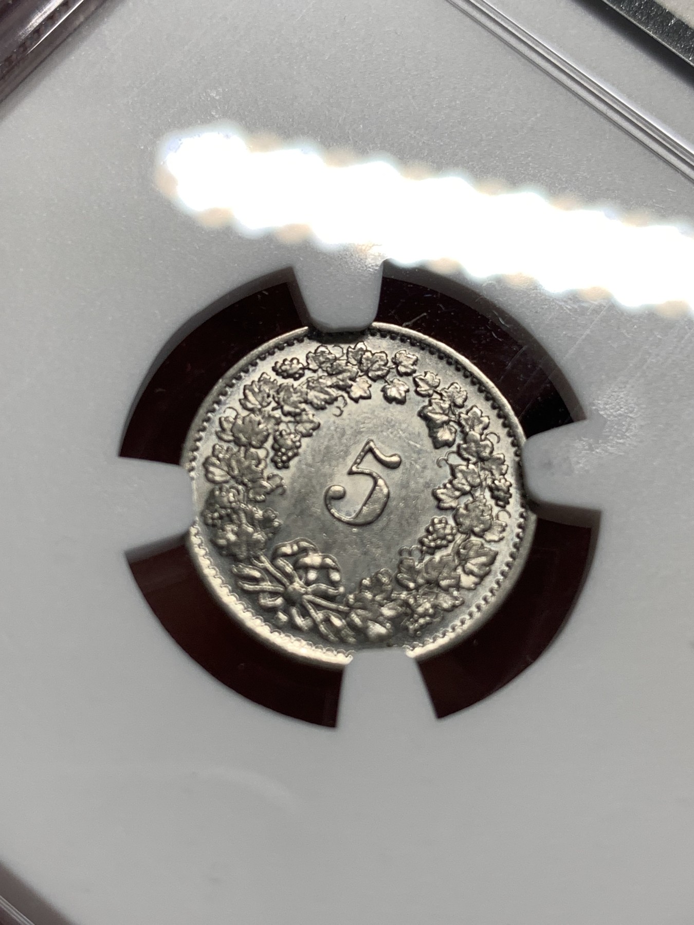 《竞宝斋》第185场-周日，周一 2场 (全场包邮) NGC-AU58 1939年瑞士早期5R纯镍币，非后期白铜合金币。