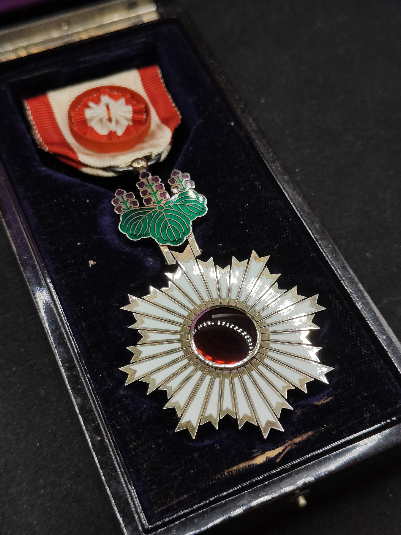 全场0元起拍 第78期 咸鱼国勋章拍卖专场 8月2日（周三）下午6：00开始 日本明治时期四等旭日章 银制