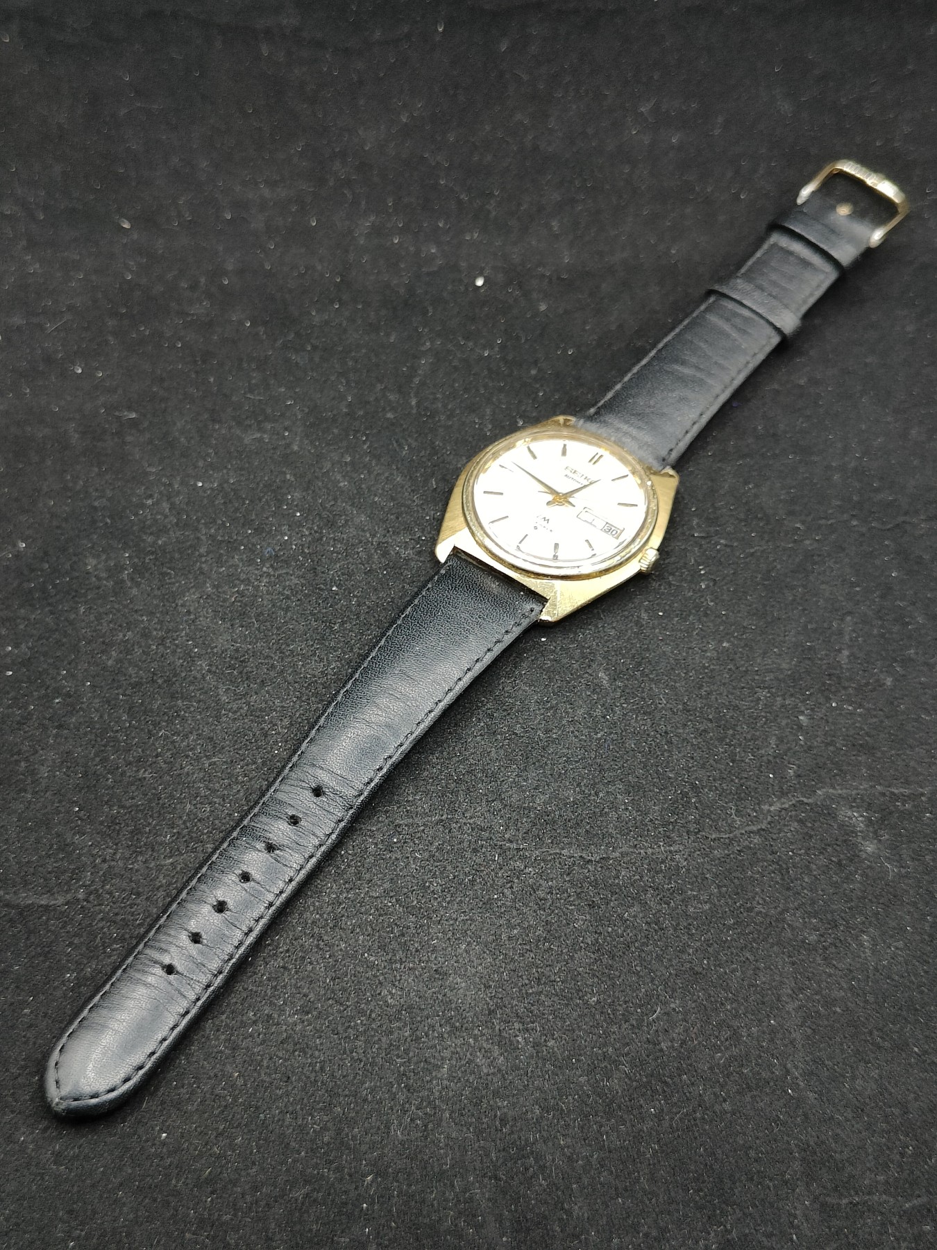 全场0元起拍 第78期 咸鱼国勋章拍卖专场 8月2日（周三）下午6：00开始 日本精工表 铁道表彰纪念 机械表手动可正常运行 表带金具有损