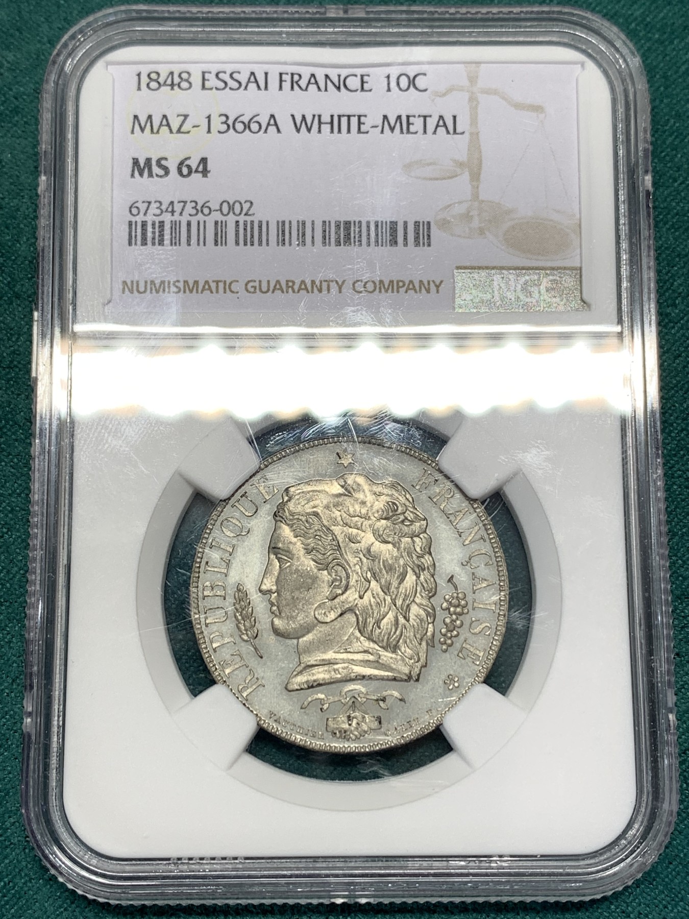 《竞宝斋》第186场-周日，周一 2场 (全场包邮) NGC MS64 法国二共大力神10C样币，正反面精致面十分讨喜正面大力神的设计特别精美！高分样币难得也少见！更高分只有2枚