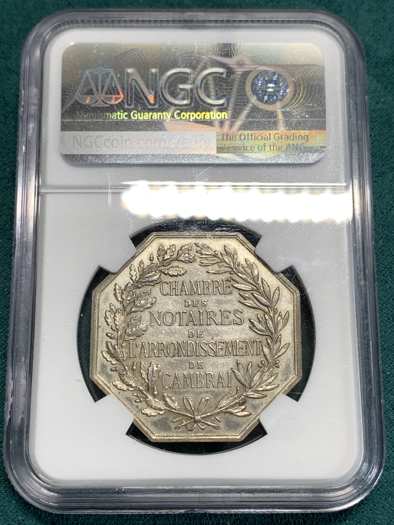 《竞宝斋》第186场-周日，周一 2场 (全场包邮) NGC AU58 法国 1803 公证人协会银质八角代币 细节状态好 分数有点低了
