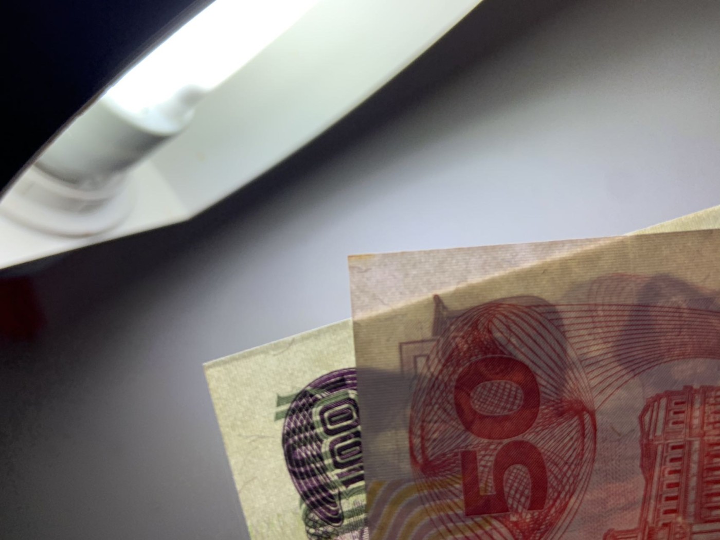 收藏联盟Quantum Auction 第278期拍卖  菲律宾1969年50和100比索 品相UNC 灯下无斑 边角瑕疵