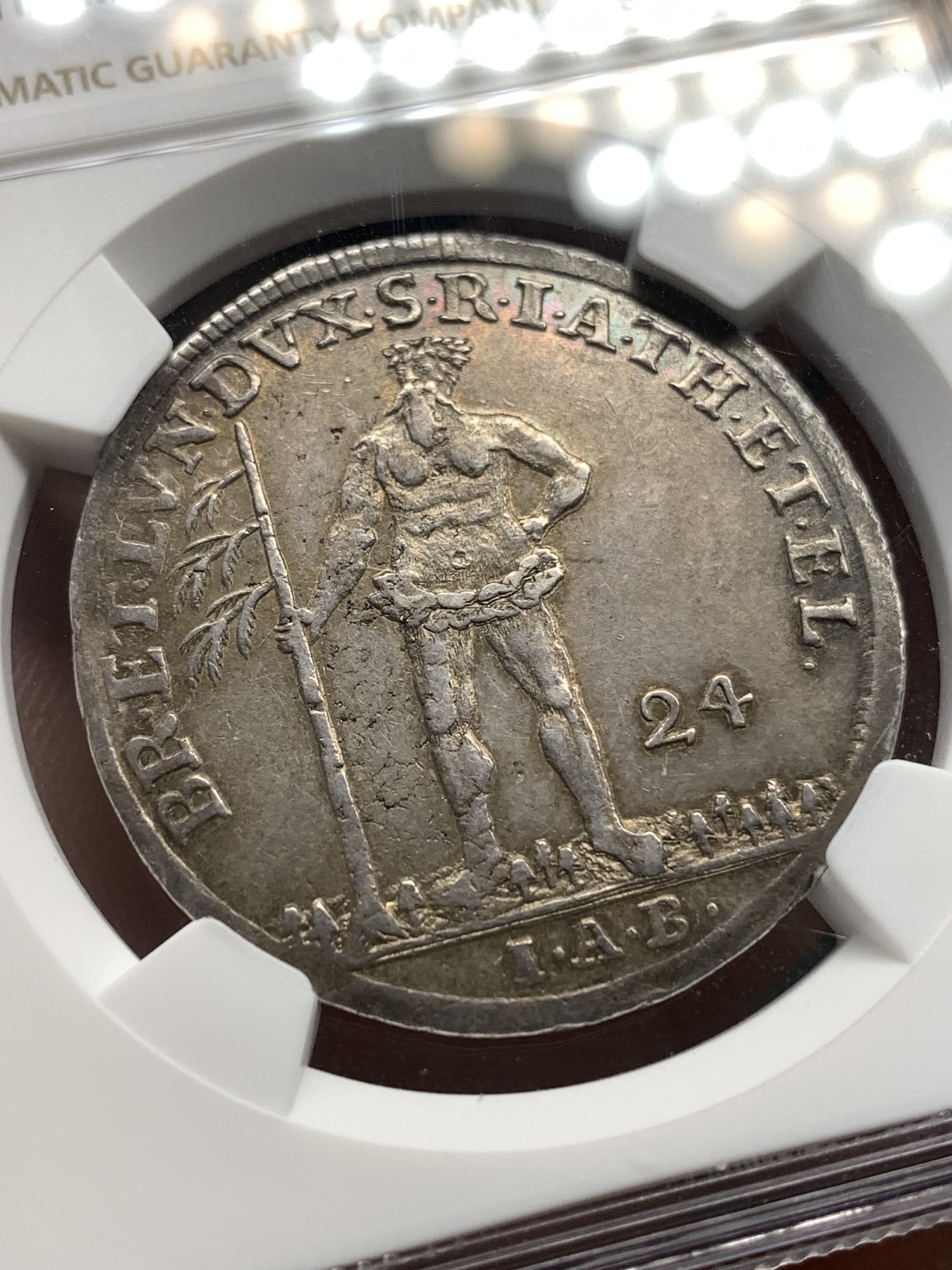 《竞宝斋》第186场-周日，周一 2场 (全场包邮) NGC-AU55 德国 1738 布伦瑞克 吕内堡野人 2/3泰勒 英王乔治二世兼领 带包浆 状态好