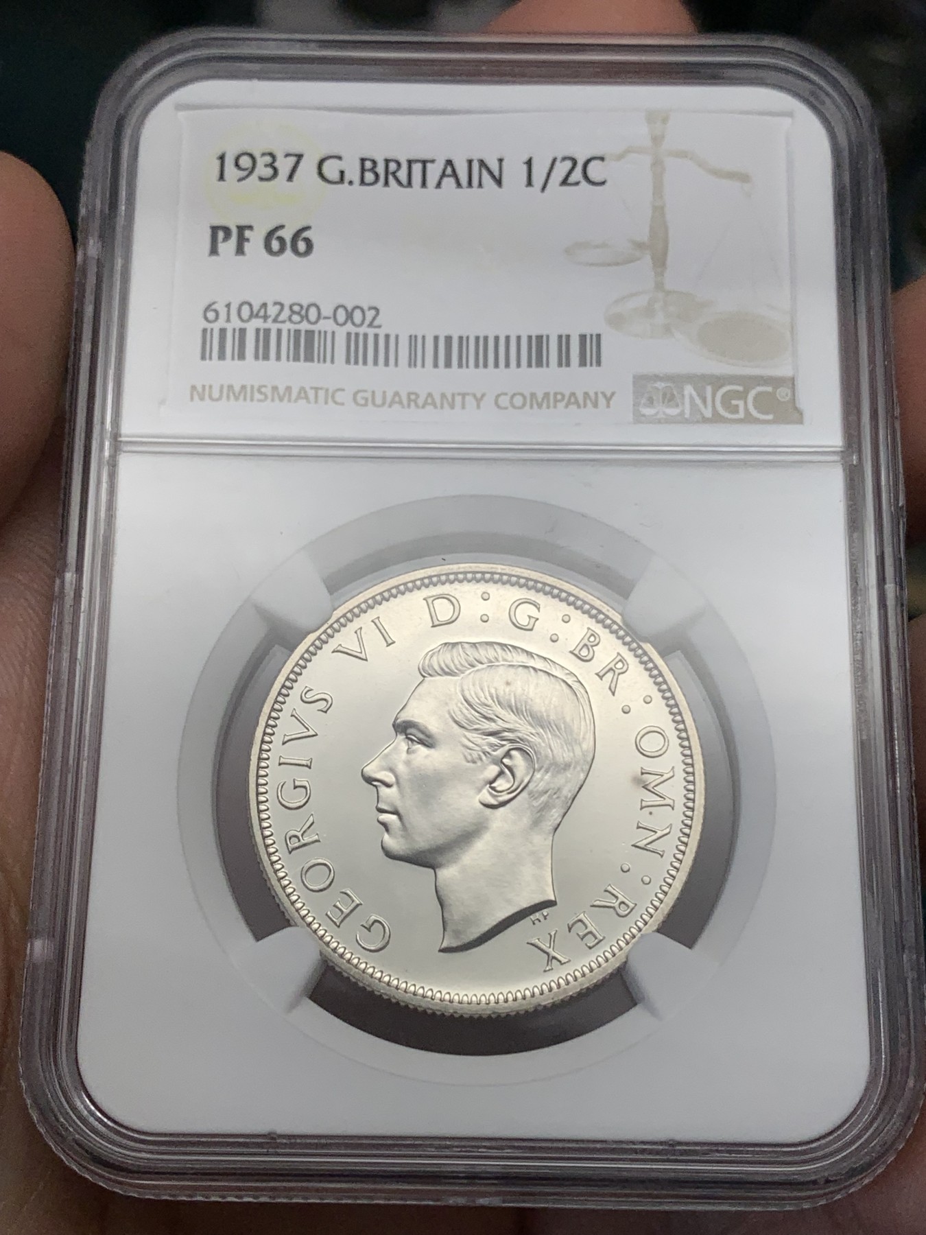 《竞宝斋》第186场-周日，周一 2场 (全场包邮) NGC PF66 英国1937年乔治六世精制镜面半克朗银币一枚