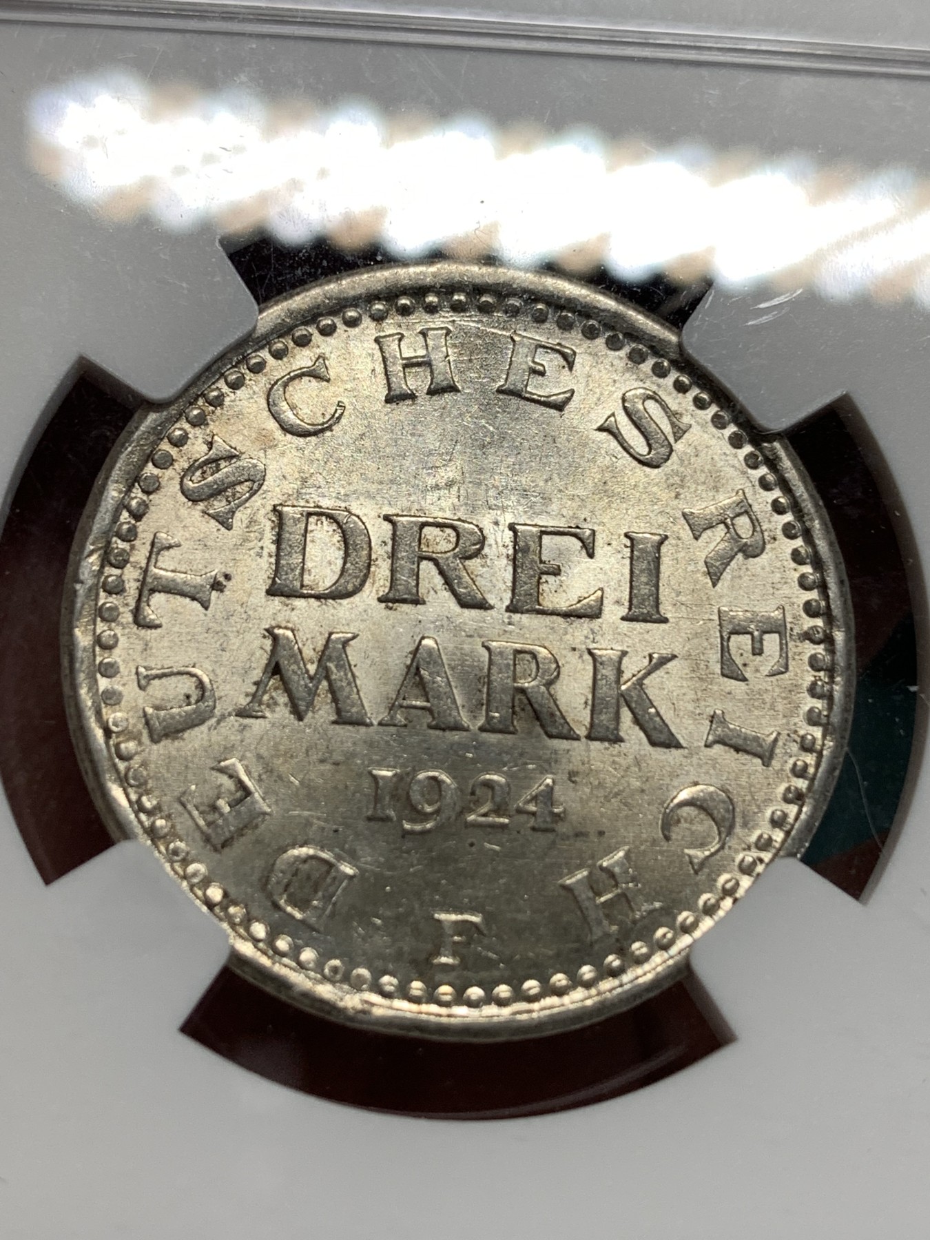 《竞宝斋》第186场-周日，周一 2场 (全场包邮) NGC-MS62 德国1924年 魏玛3马克银币 魏玛时期的铝币和纪念板银币很常见，但是流通版银币并不多见，光度很好