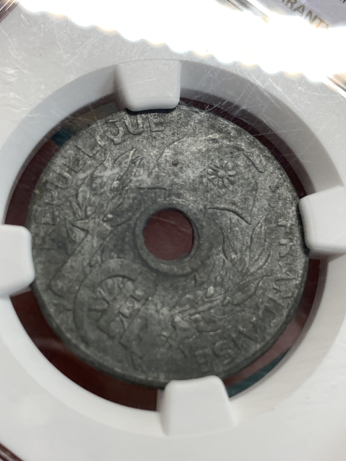 《竞宝斋》第186场-周日，周一 2场 (全场包邮) NGC UNC 法属印支1940年1分锌币