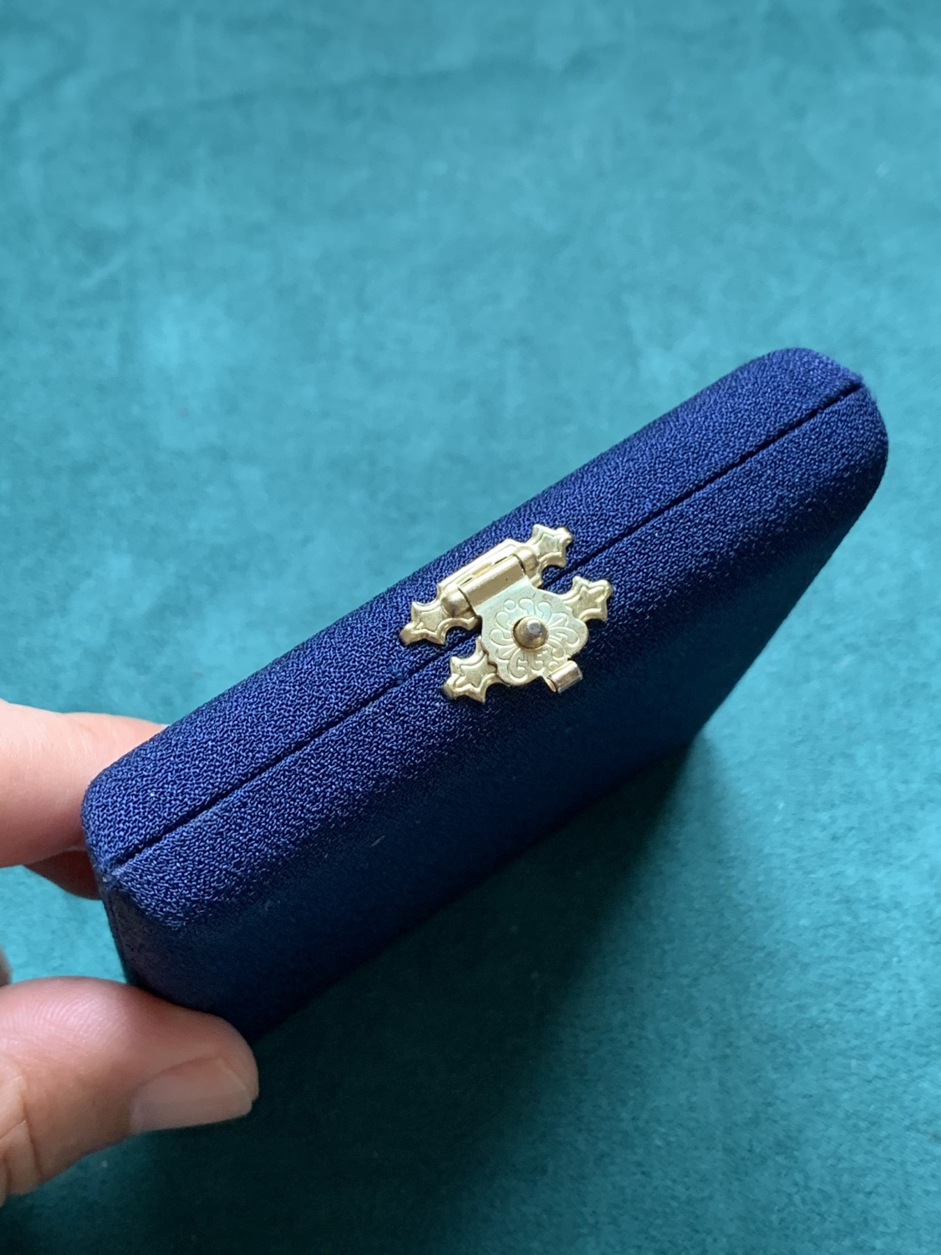 《竞宝斋》第186场-周日，周一 2场 (全场包邮) 2枚一组 原盒精制意大利1989年发现美洲500周年200.500里拉银币