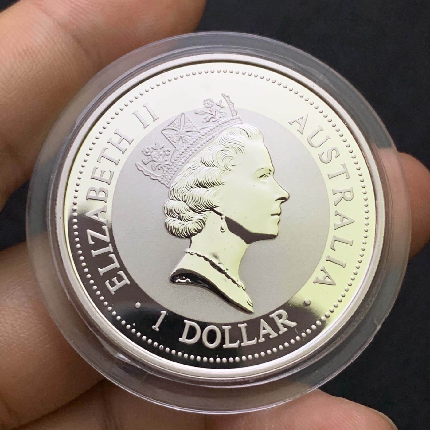 《竞宝斋》第186场-周日，周一 2场 (全场包邮) 澳大利亚 1997年 翠鸟 密印金熊猫1盎司银币 999银 31.1克 带盒证 1币1证 1.5W的量 少见品种