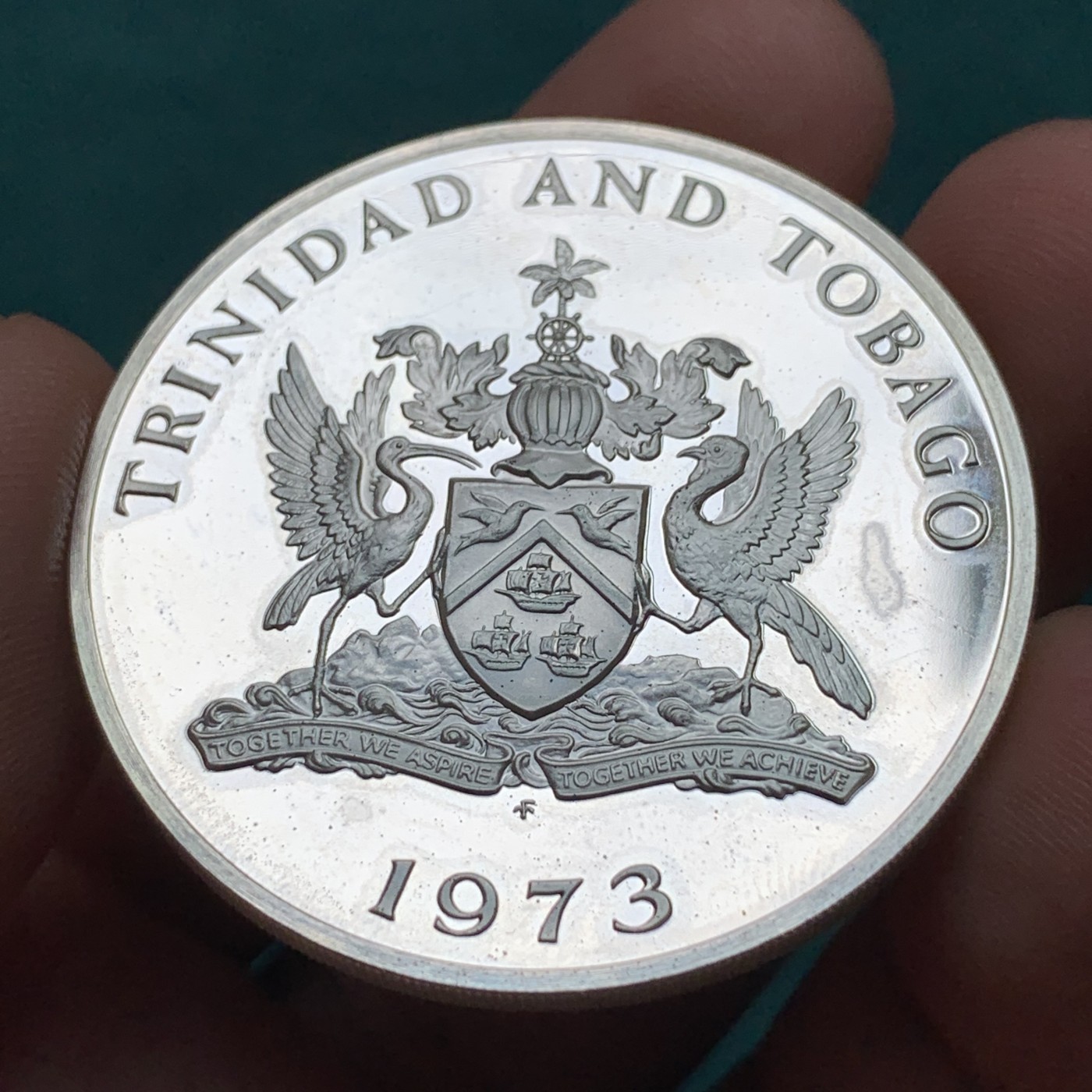 《竞宝斋》第186场-周日，周一 2场 (全场包邮) 特立尼达和多巴哥 1973年10刀 大银币 35克 925银