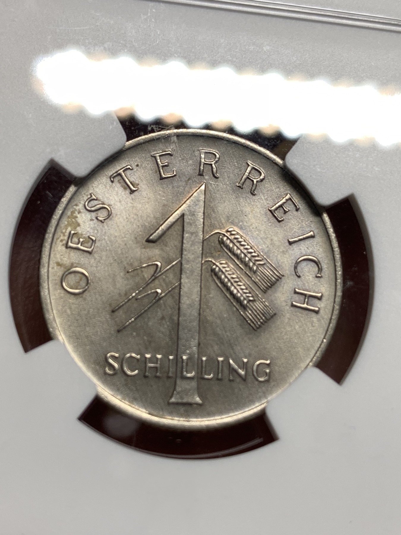 《竞宝斋》第186场-周日，周一 2场 (全场包邮) NGC-MS63 奥地利1935年 1先令银币，图案艺术性高，无可挑剔的品相