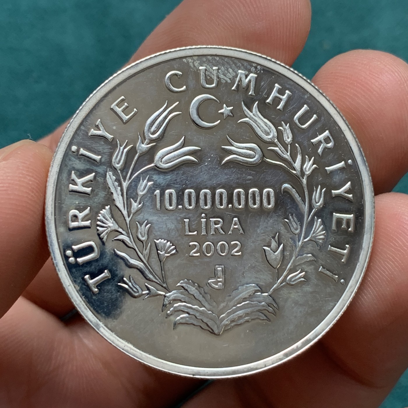 《竞宝斋》第186场-周日，周一 2场 (全场包邮) 土耳其2002年1千万里拉高值精制大银币，925银，直径38.61mm，重量31.42g