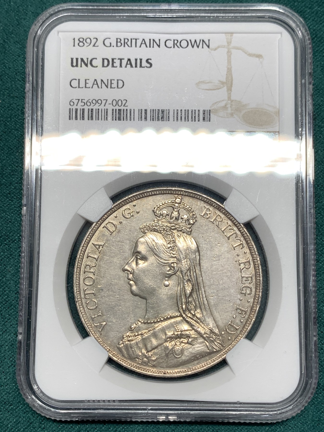 《竞宝斋》第186场-周日，周一 2场 (全场包邮) NGC-UNC 英国1892年维多利亚女王高冠版一克朗马剑银币  高冠最少年份