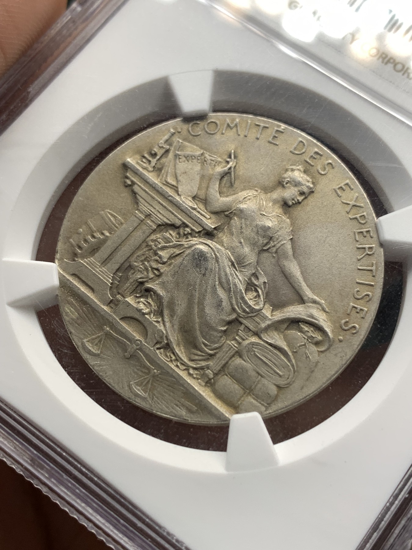 《竞宝斋》第186场-周日，周一 2场 (全场包邮) NGC MS61 法国 1822  高品 细节 小女神 银章 素材丰富 可藏