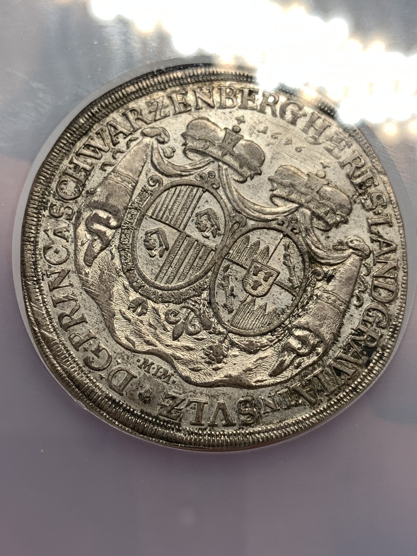 《竞宝斋》第186场-周日，周一 2场 (全场包邮) NGC AU55 德国 1696年 施瓦岑贝格公国 费迪南与 玛丽亚·安娜像 泰勒大银币 原味状态 大盒封装 最新裸币成交750欧元