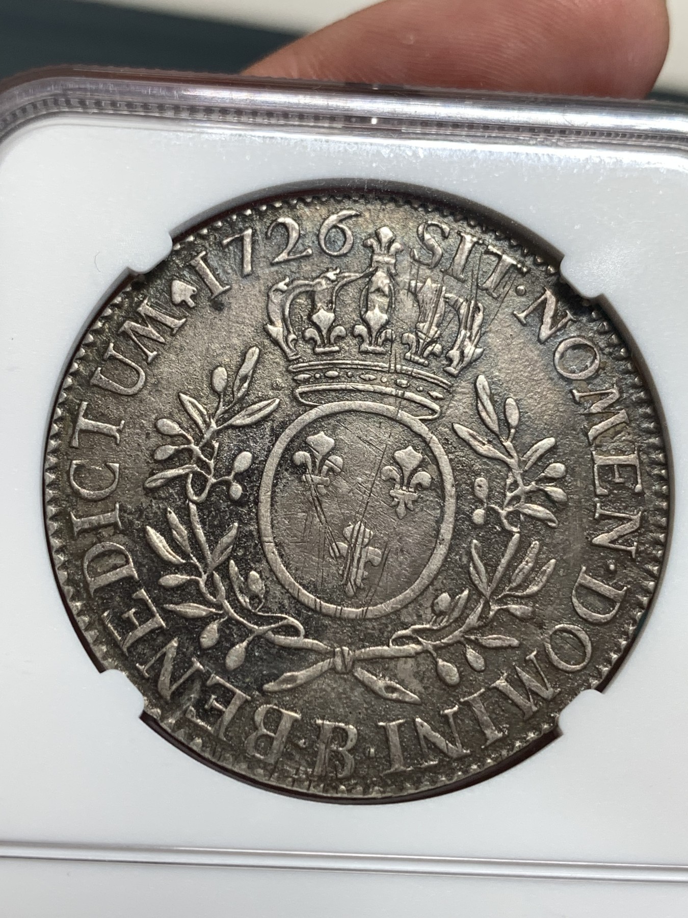 《竞宝斋》第186场-周日，周一 2场 (全场包邮) NGC XF 法国 1726年 路易十五 埃居大银币 双面深打极为少见 包浆太厚了，细节见图