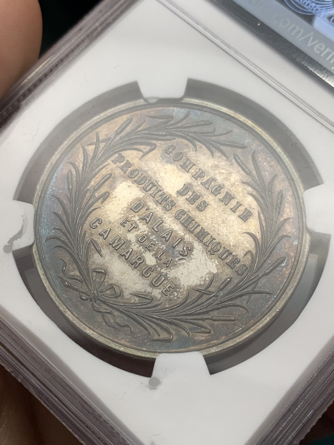 《竞宝斋》第186场-周日，周一 2场 (全场包邮) NGC MS61 法国19世纪卡马尔格化工银质代用币 五彩包浆 低评 37mm大规格