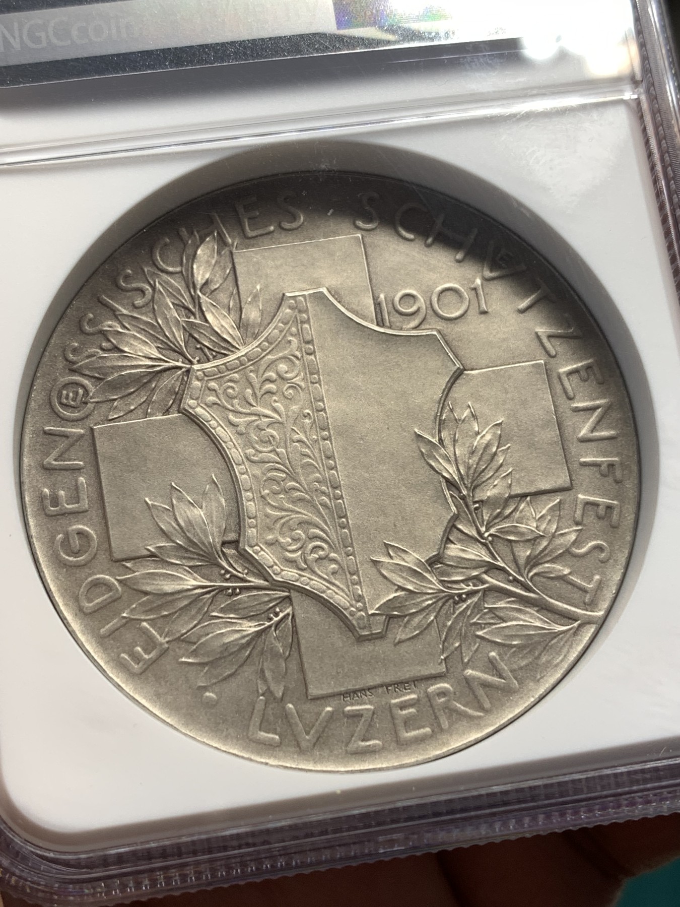 《竞宝斋》第186场-周日，周一 2场 (全场包邮) NGC-MS64 1901年卢塞恩瑞士射击节银章  高分好品相的射击节奖章比较难得 加厚盒装