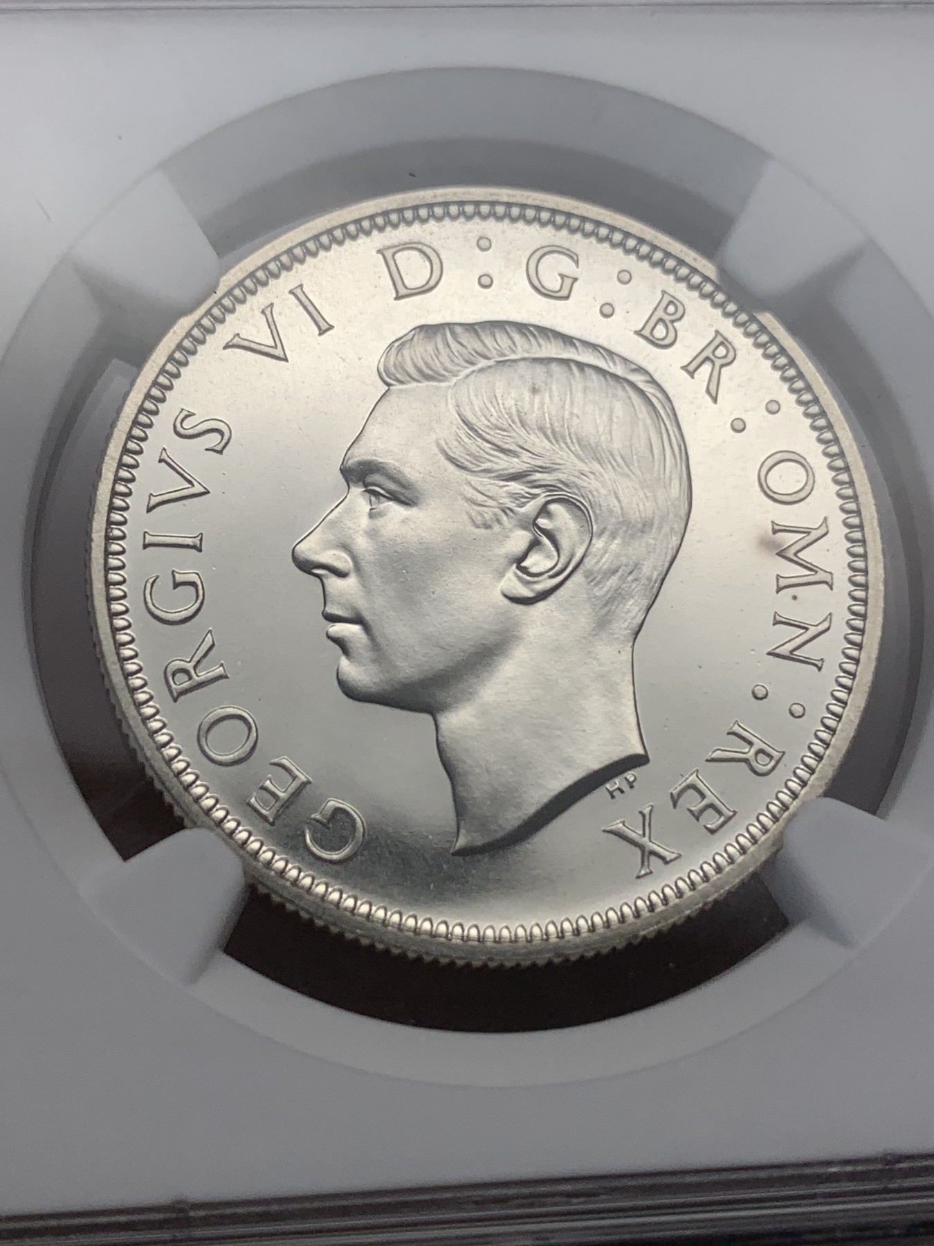 《竞宝斋》第186场-周日，周一 2场 (全场包邮) NGC PF66 英国1937年乔治六世精制镜面半克朗银币一枚