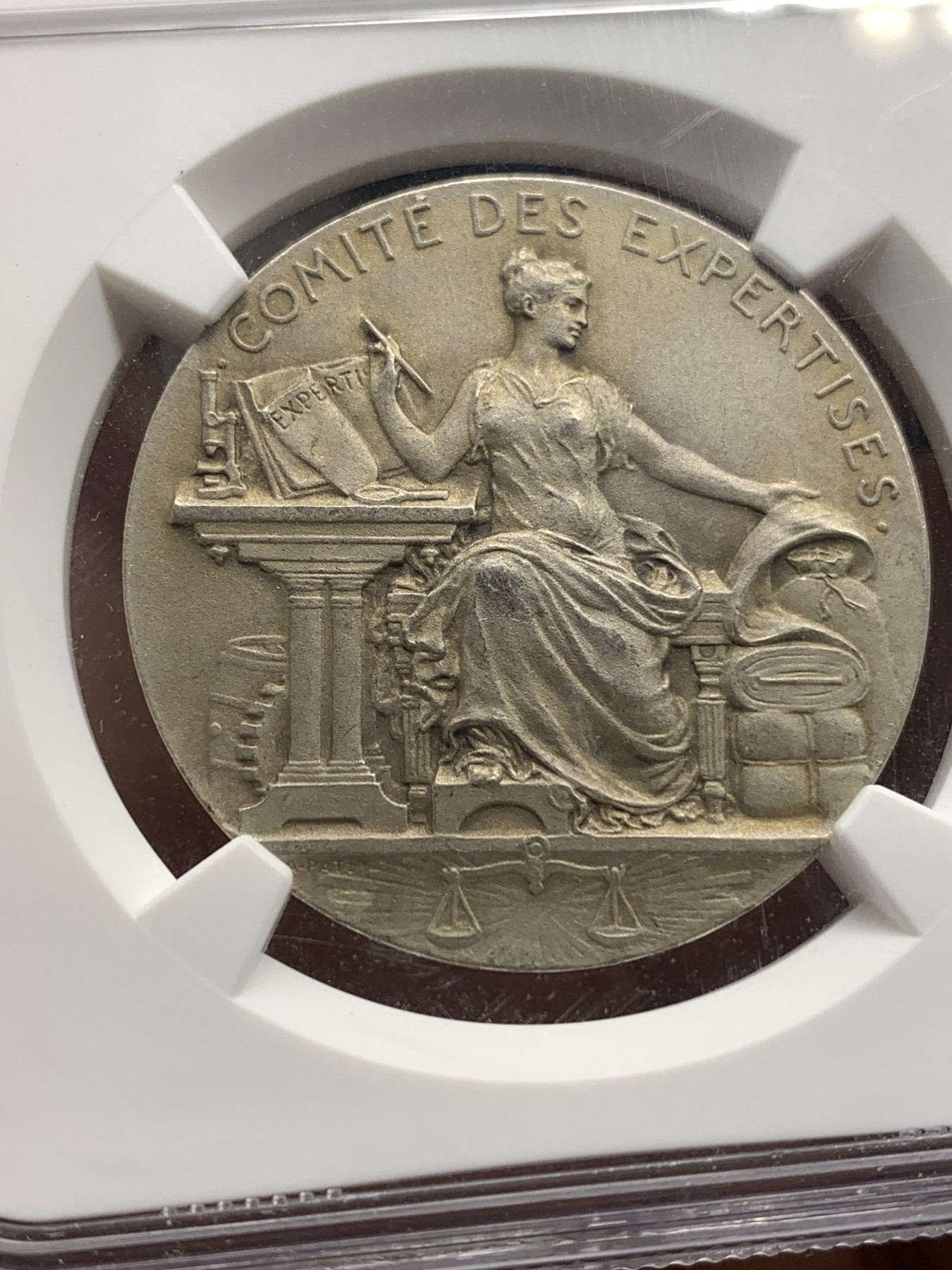 《竞宝斋》第186场-周日，周一 2场 (全场包邮) NGC MS61 法国 1822  高品 细节 小女神 银章 素材丰富 可藏