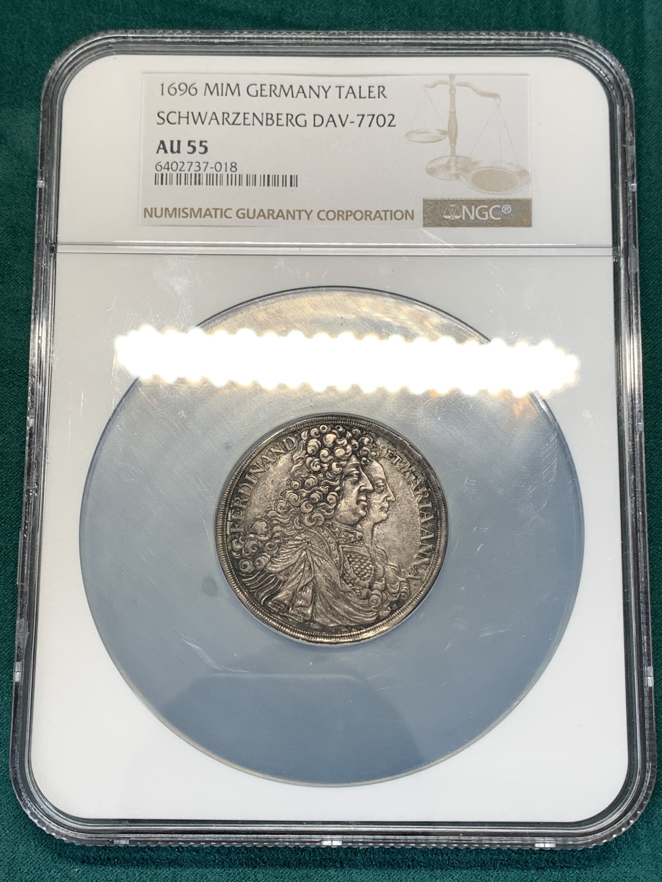 《竞宝斋》第186场-周日，周一 2场 (全场包邮) NGC AU55 德国 1696年 施瓦岑贝格公国 费迪南与 玛丽亚·安娜像 泰勒大银币 原味状态 大盒封装 最新裸币成交750欧元