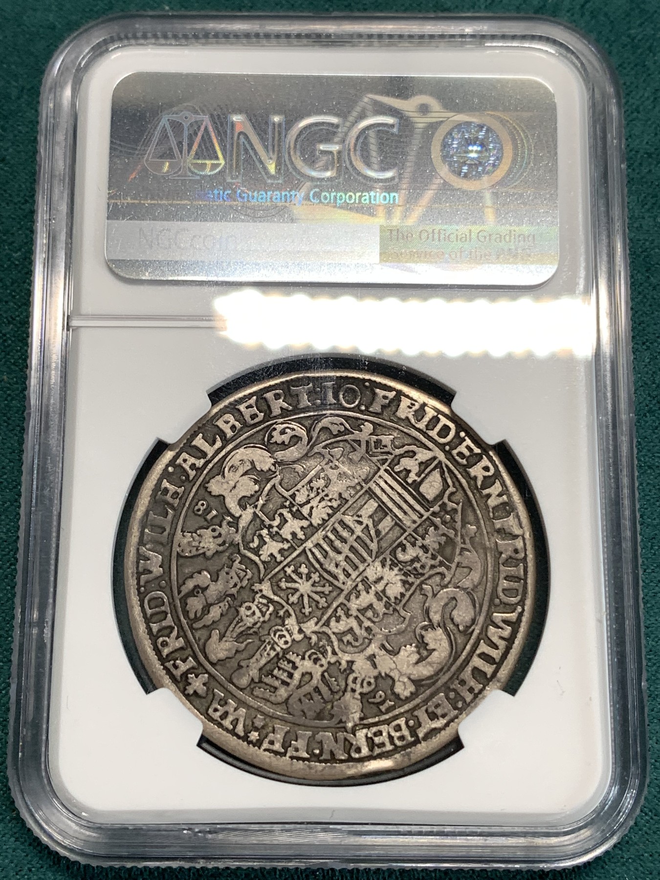 《竞宝斋》第186场-周日，周一 2场 (全场包邮) 第三名 NGC-VG10 德国萨克森 1618年约翰恩斯特和的七兄弟 大泰勒银币 此款外拍就没见过低于300欧的 入盒有分的也没见过