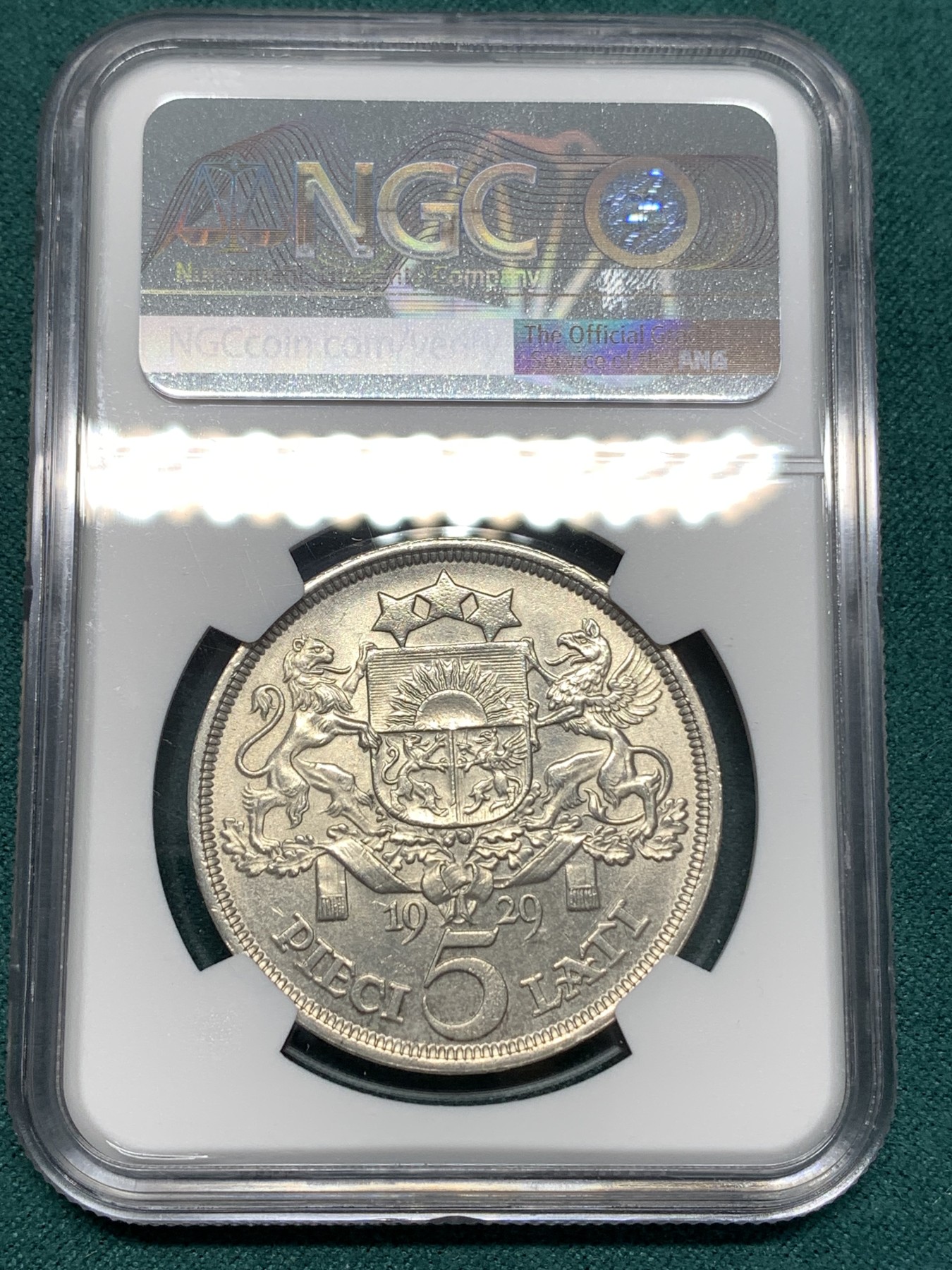 《竞宝斋》第186场-周日，周一 2场 (全场包邮) NGC-MS63 拉脱维亚1929年少女头像5拉特银币 63分已经不多见了，还是1929