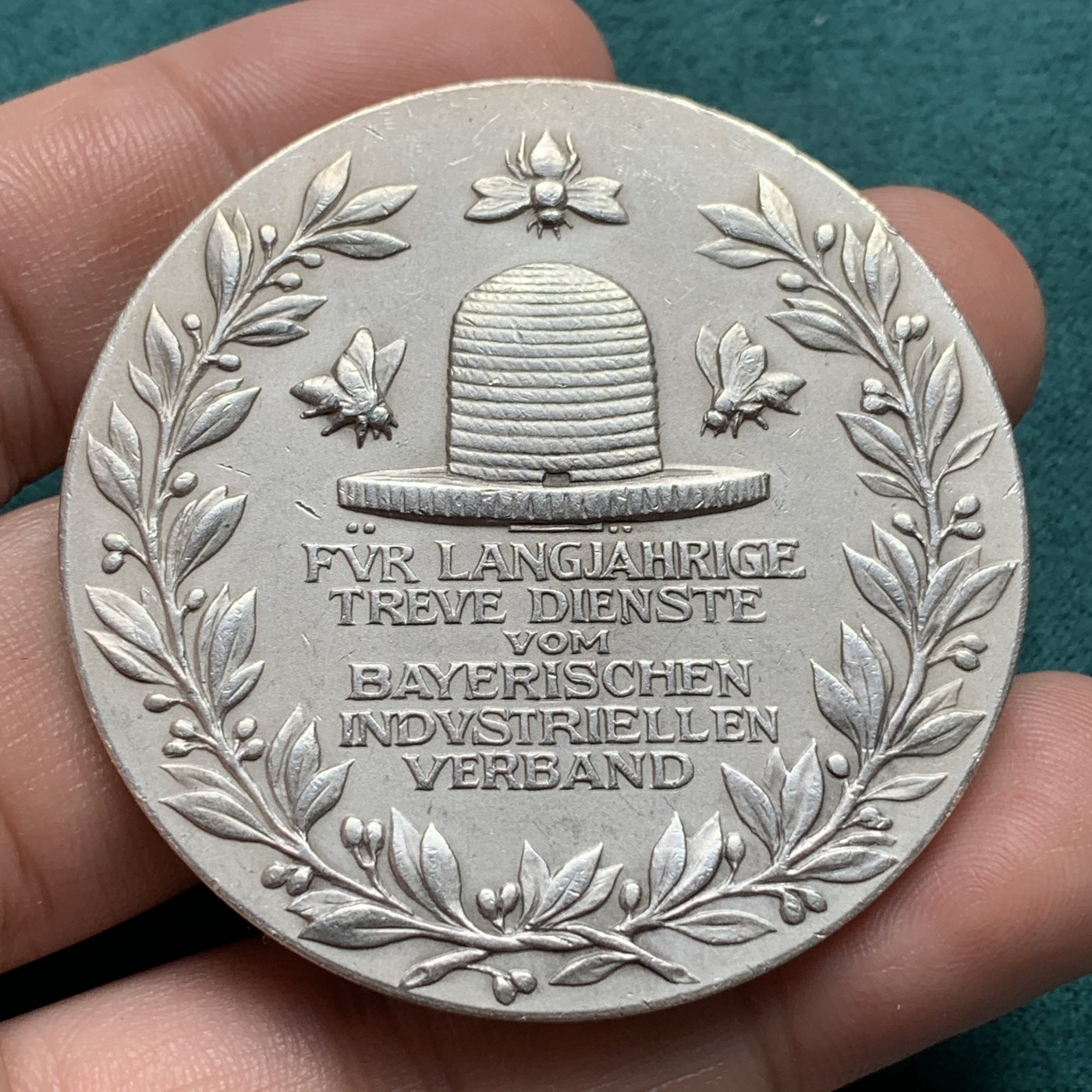 《竞宝斋》第186场-周日，周一 2场 (全场包邮) 19世纪德国巴伐利亚慕尼黑工业协会大银章 49.8克 50mm 990银