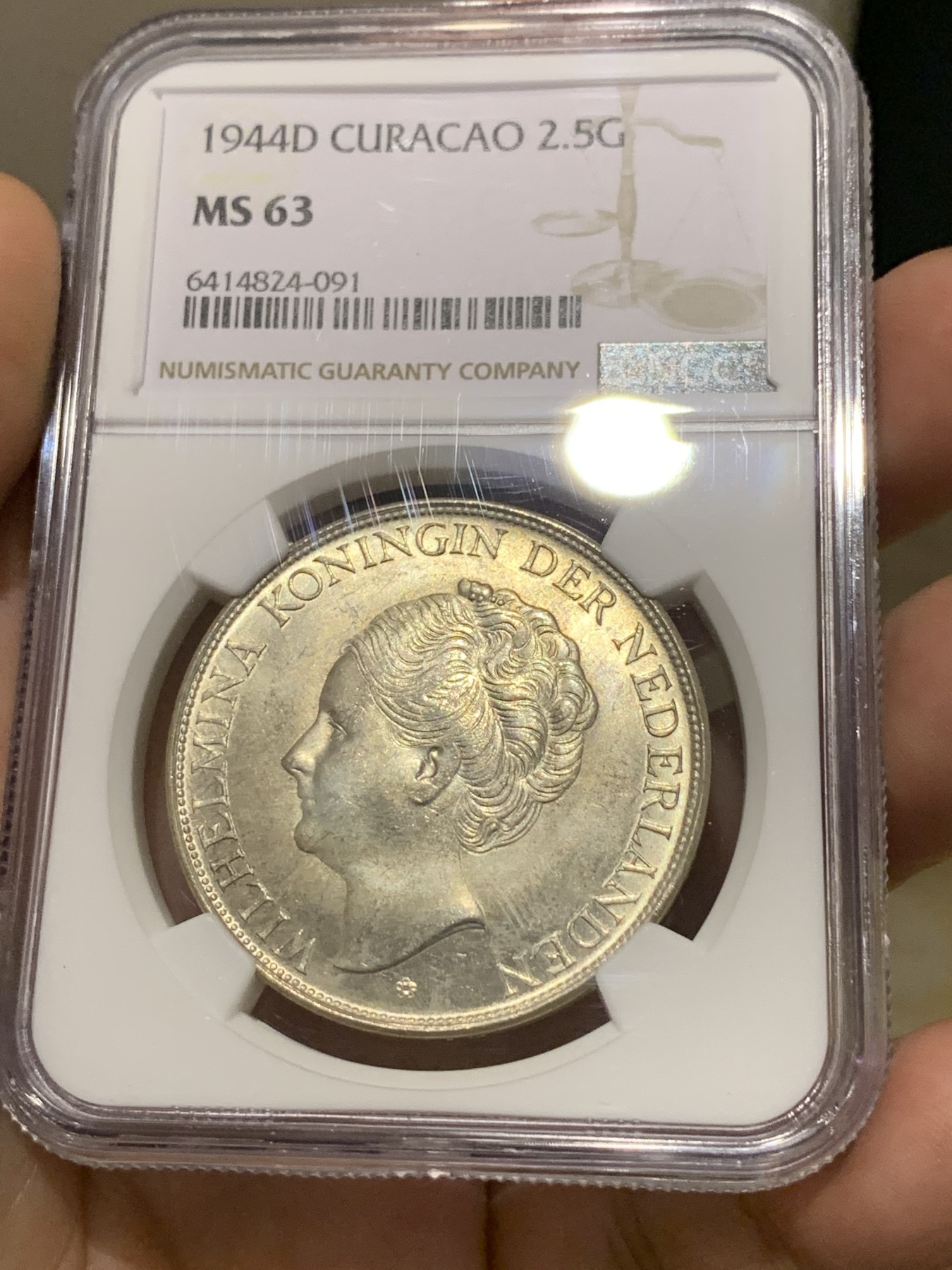 《竞宝斋》第186场-周日，周一 2场 (全场包邮) NGC MS63 荷属库拉索 1944年 威廉明娜 2.5G 大银币 分数不错了