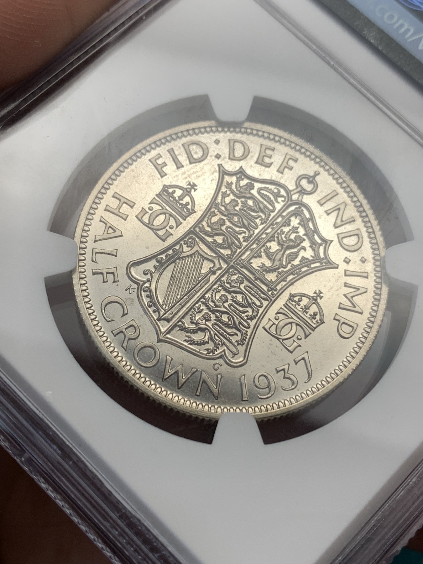 《竞宝斋》第186场-周日，周一 2场 (全场包邮) NGC PF66 英国1937年乔治六世精制镜面半克朗银币一枚