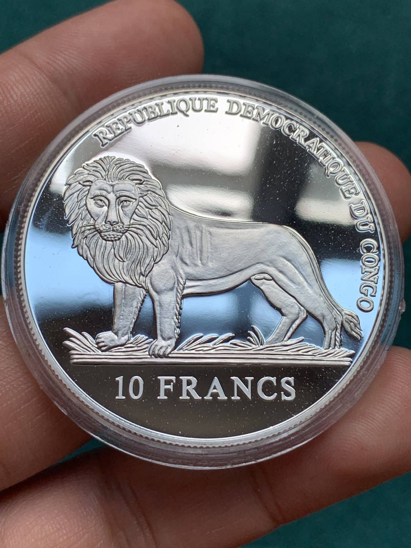 《竞宝斋》第186场-周日，周一 2场 (全场包邮) 刚果民主共和国 2006年 纪念瑞士卫队 500周年 10法郎 彩银银币 25克 925银