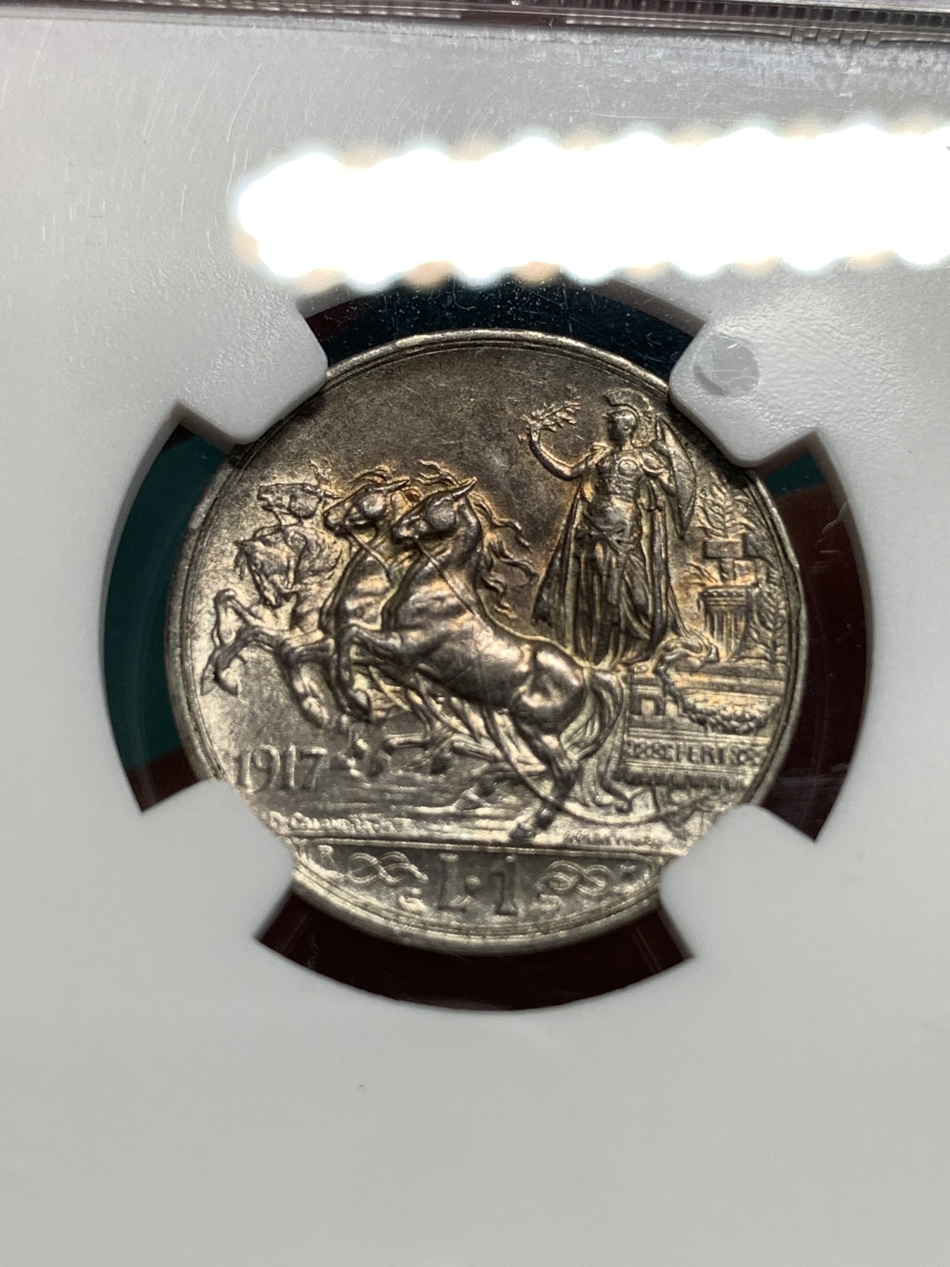 《竞宝斋》第186场-周日，周一 2场 (全场包邮) NGC AU58 1917年意大利马车1里拉银币，带彩包浆十分精美