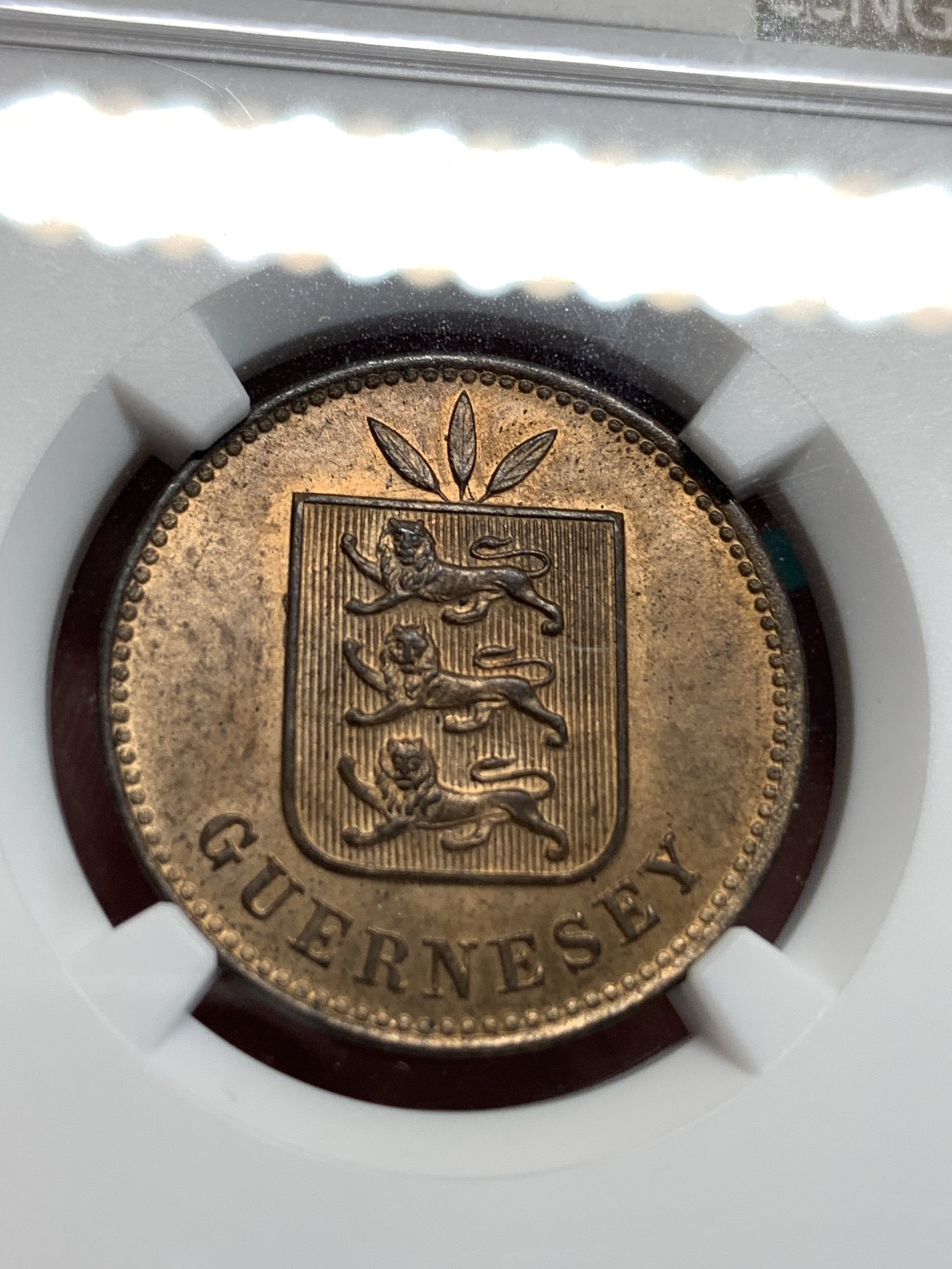 《竞宝斋》第186场-周日，周一 2场 (全场包邮) NGC-MS64RB 亚军分 1902年英属根西岛4道布铜币，三狮正面像，面部细节出色，铜光犹存，状态出