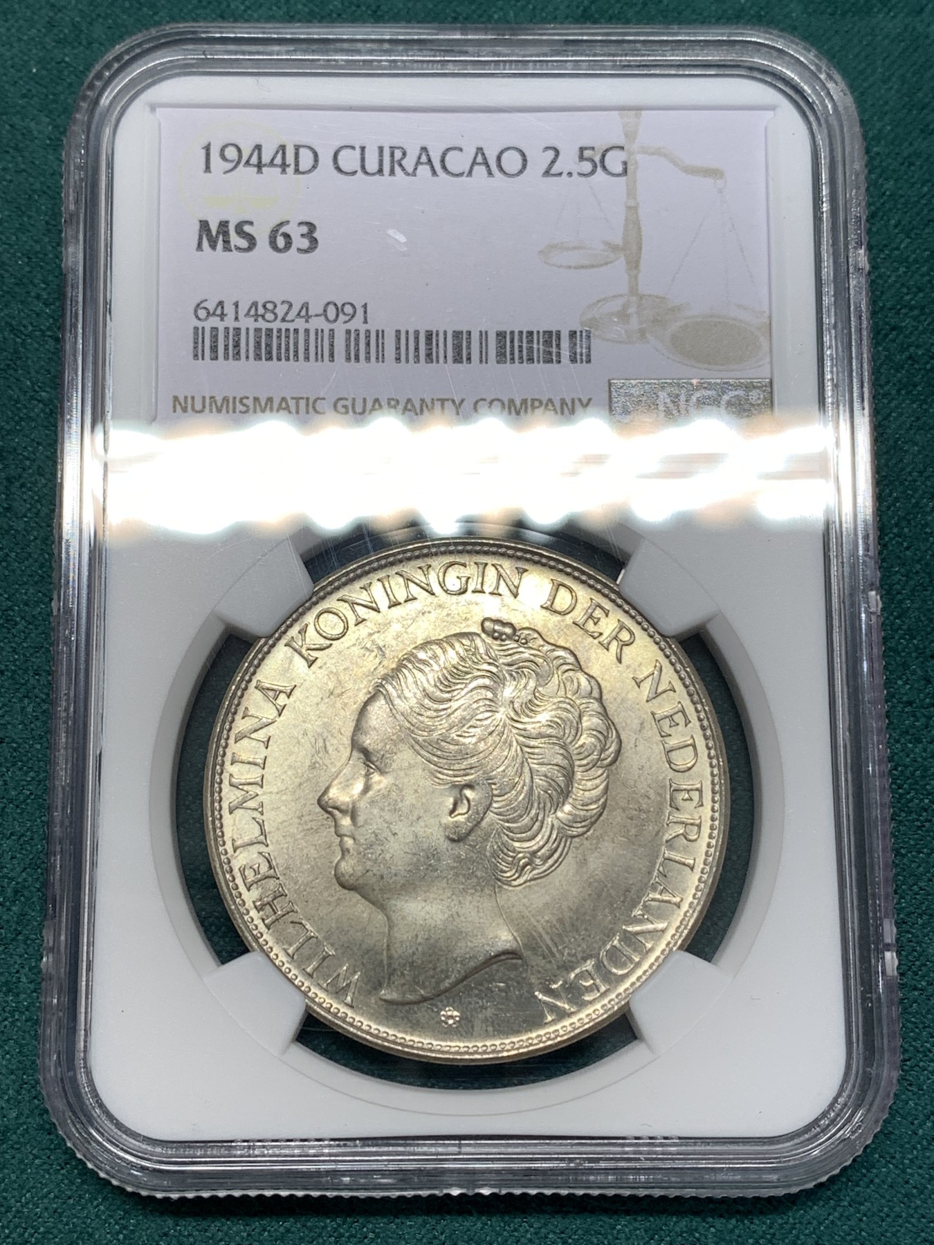 《竞宝斋》第186场-周日，周一 2场 (全场包邮) NGC MS63 荷属库拉索 1944年 威廉明娜 2.5G 大银币 分数不错了