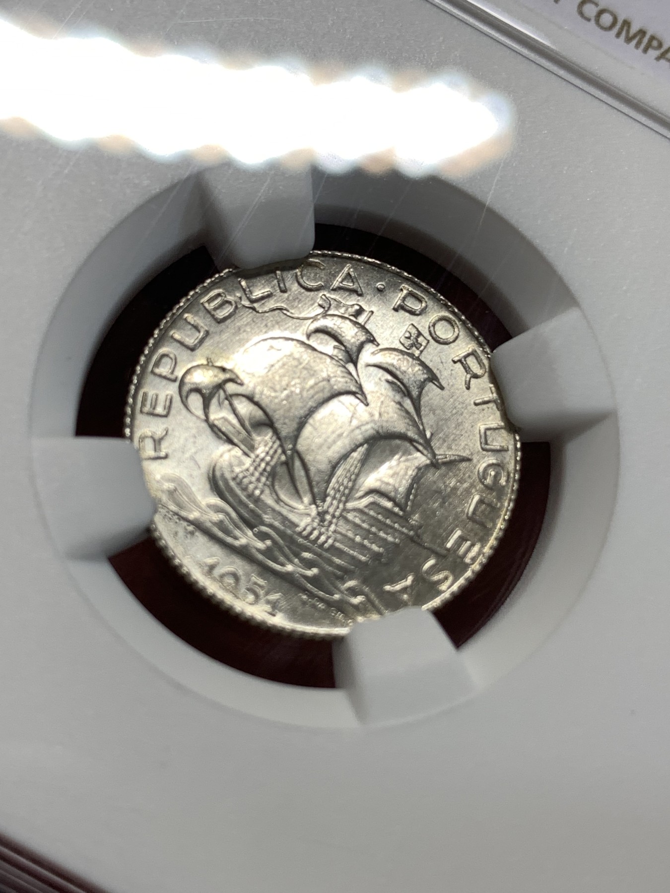 《竞宝斋》第186场-周日，周一 2场 (全场包邮) NGC MS66 葡萄牙1951大帆船 2.5埃斯库多银币