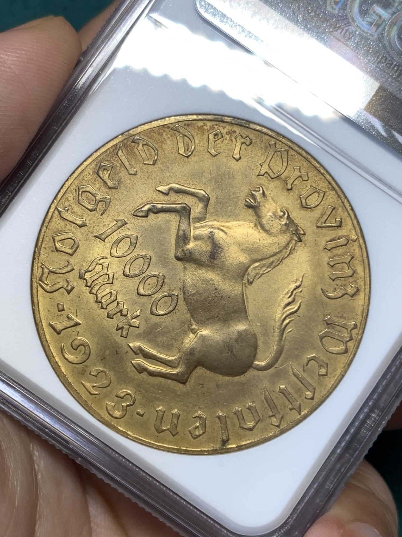 《竞宝斋》第186场-周日，周一 2场 (全场包邮) NGC-MS65 德国威斯特伐利亚1923年10000马克镀金大马币