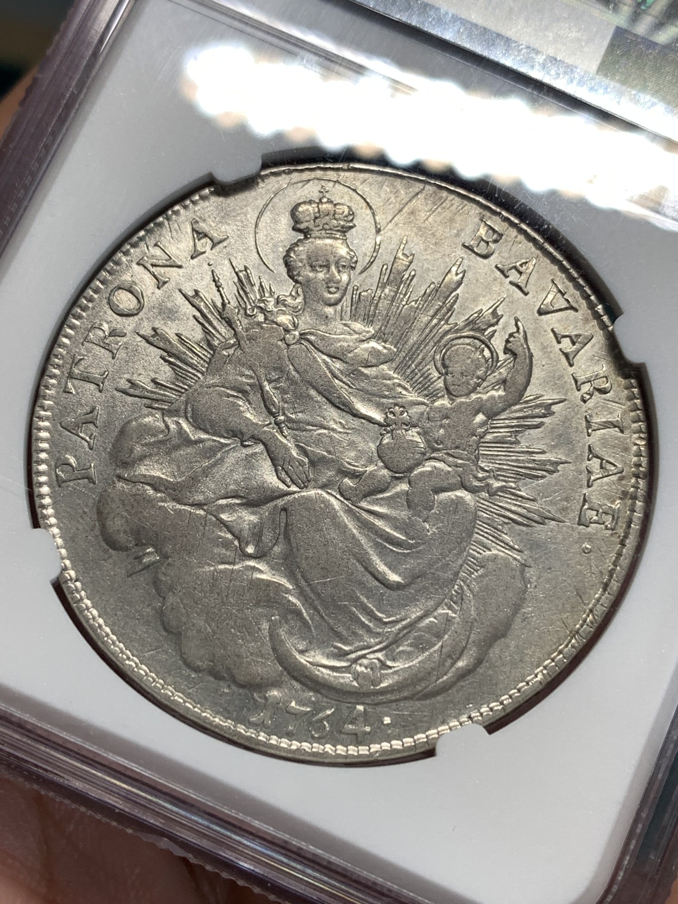 《竞宝斋》第186场-周日，周一 2场 (全场包邮) NGC-XF45 德国 1764 巴伐利亚圣母 抱婴 泰勒 大银币