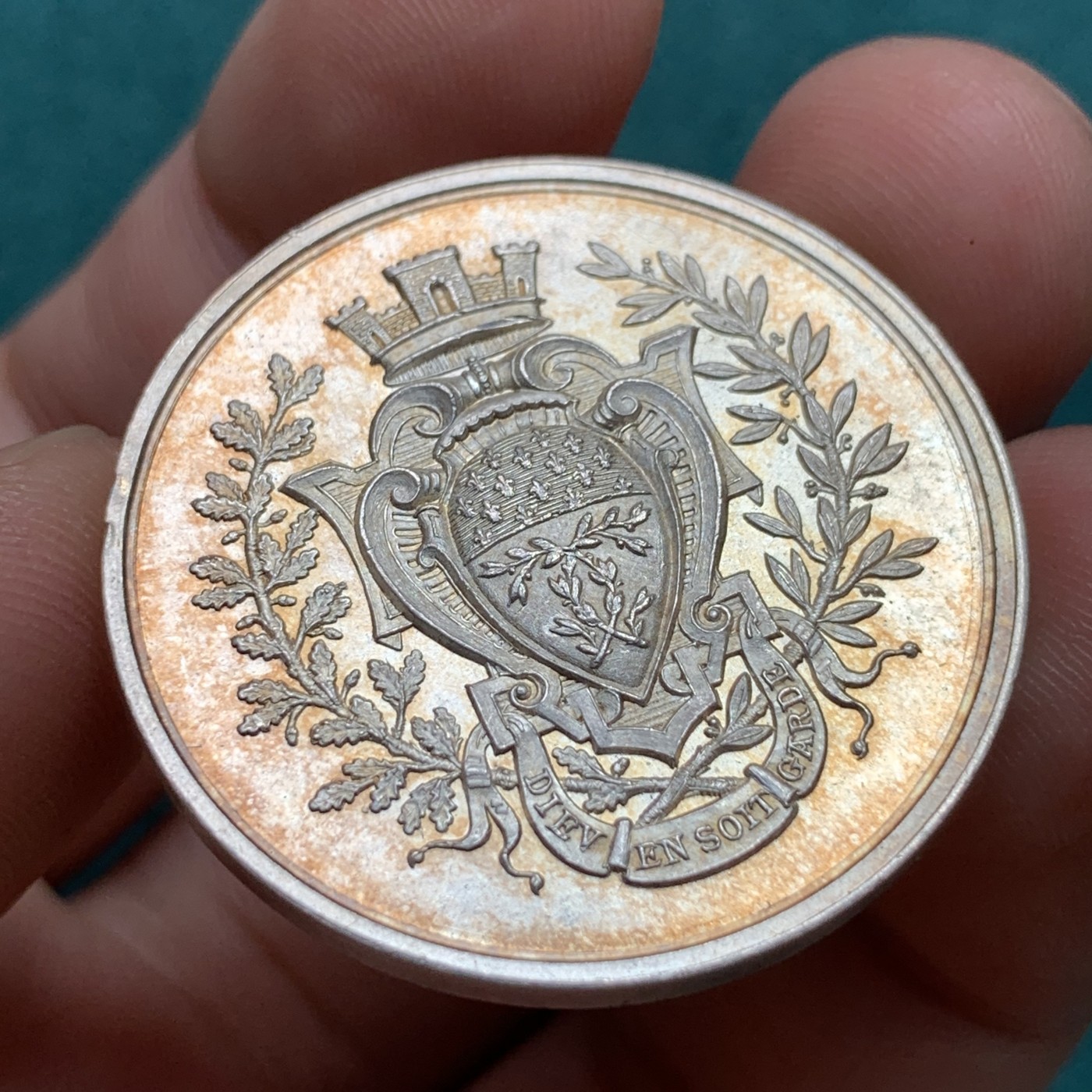 《竞宝斋》第186场-周日，周一 2场 (全场包邮) 1879年法国雷莫茨保险银章代用币 品相一流 18.3克 33.7mm 银标