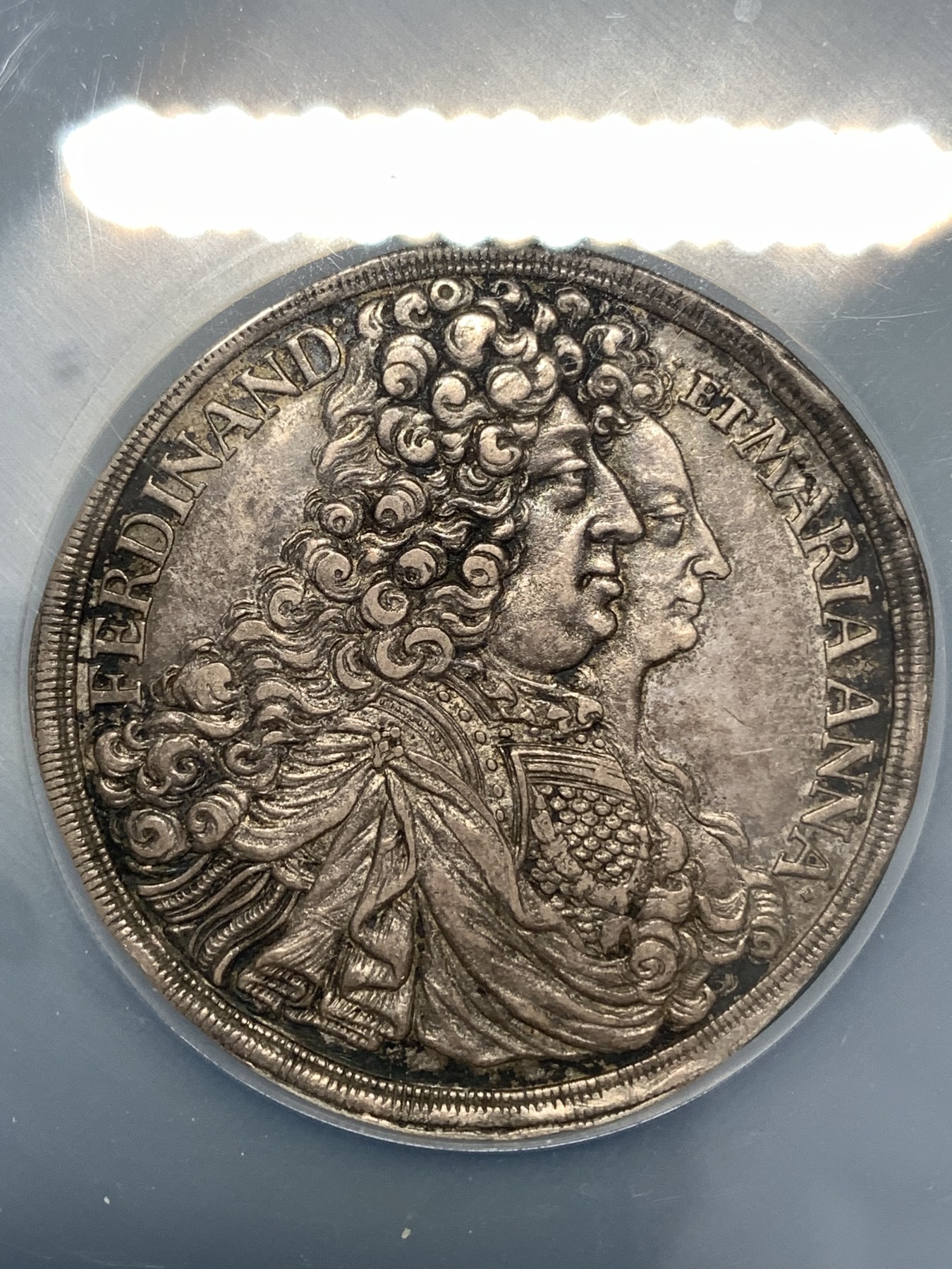 《竞宝斋》第186场-周日，周一 2场 (全场包邮) NGC AU55 德国 1696年 施瓦岑贝格公国 费迪南与 玛丽亚·安娜像 泰勒大银币 原味状态 大盒封装 最新裸币成交750欧元