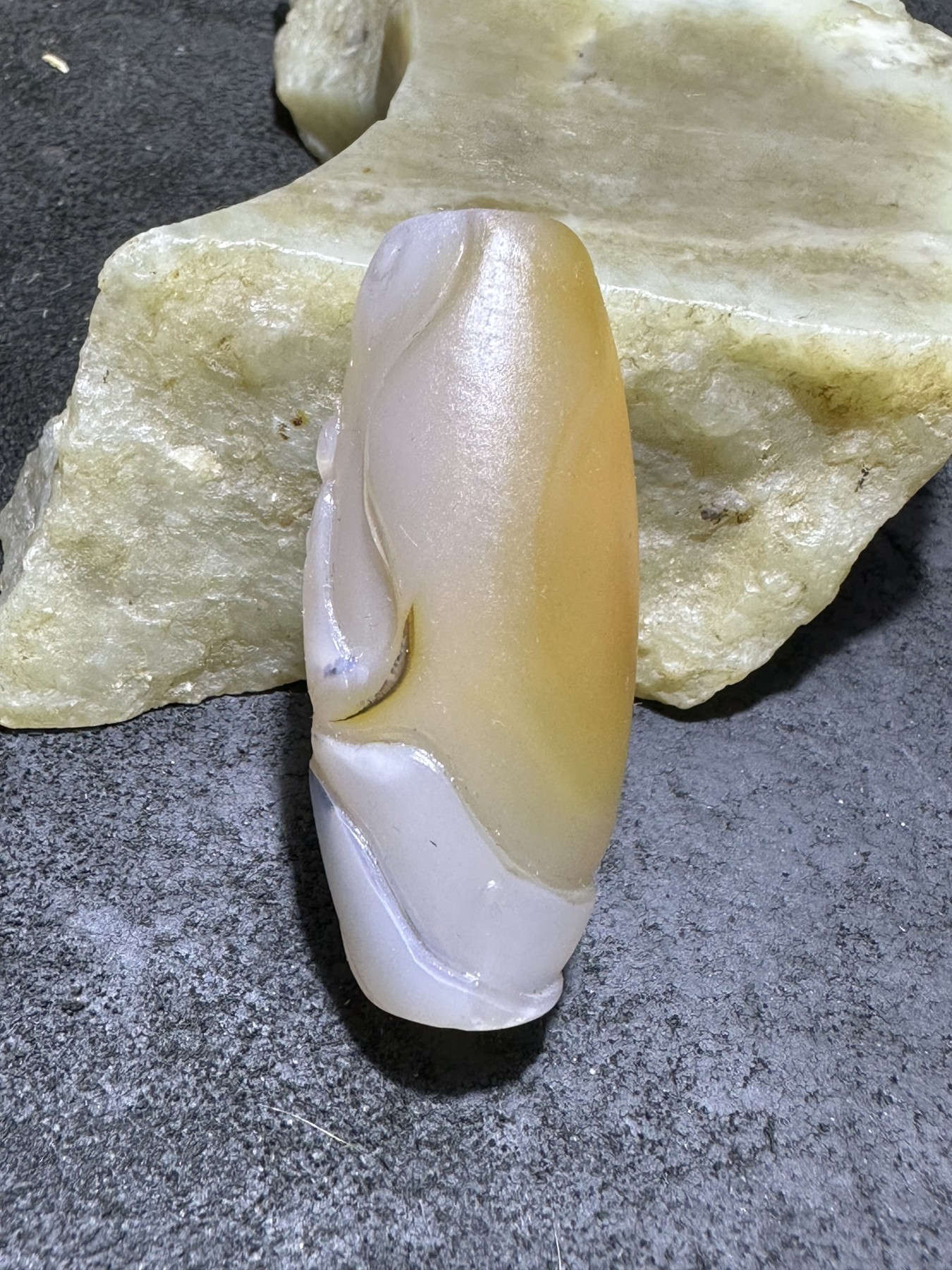 精美高玉化亚光海洋玉髓手工俏色巧雕无相观音菩萨意境大桶珠一个！